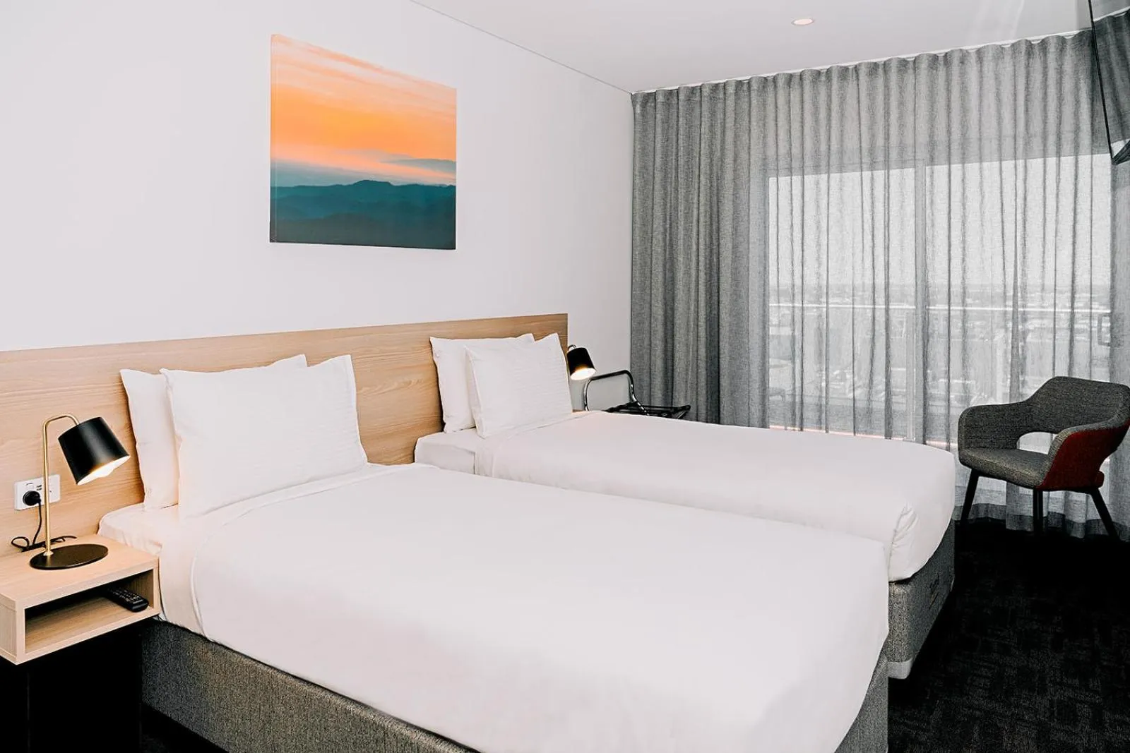 Bed in Toms Court Hotel