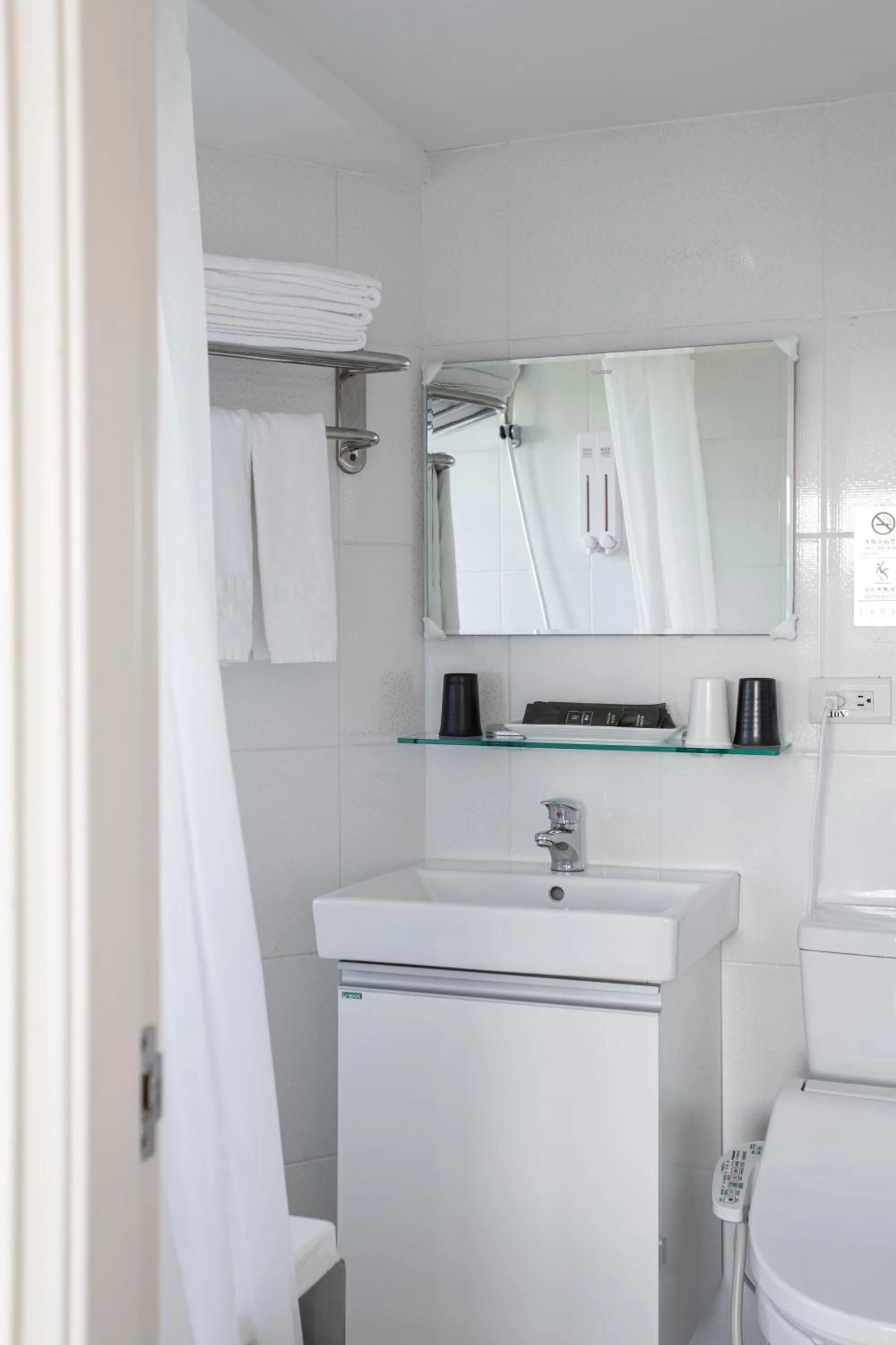 Bathroom in Hub Hotel - Songshan Airport Branch
