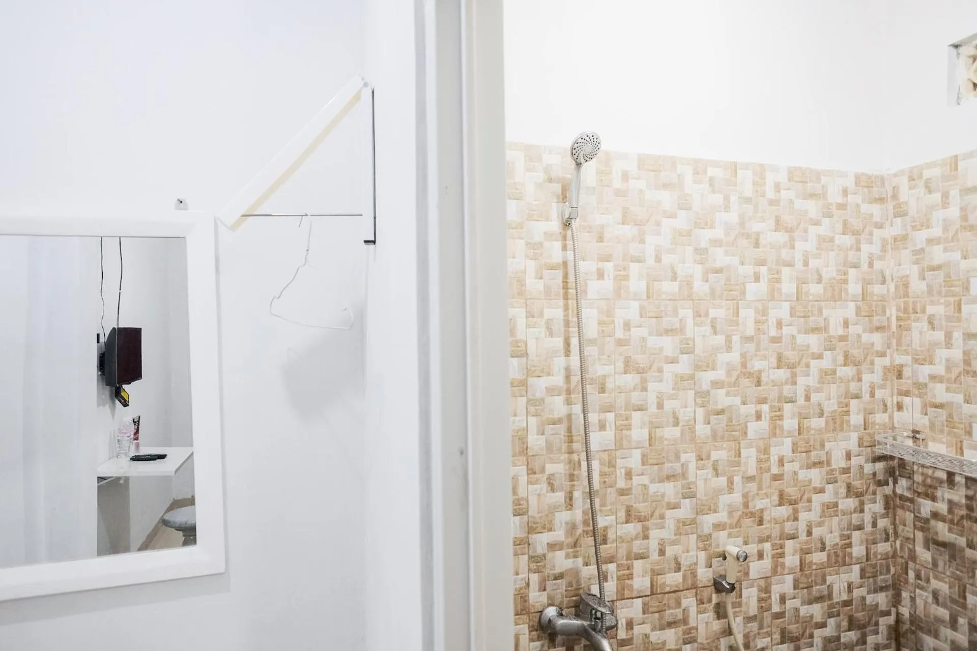 RedDoorz near Jalan Perintis Kemerdekaan Lampung