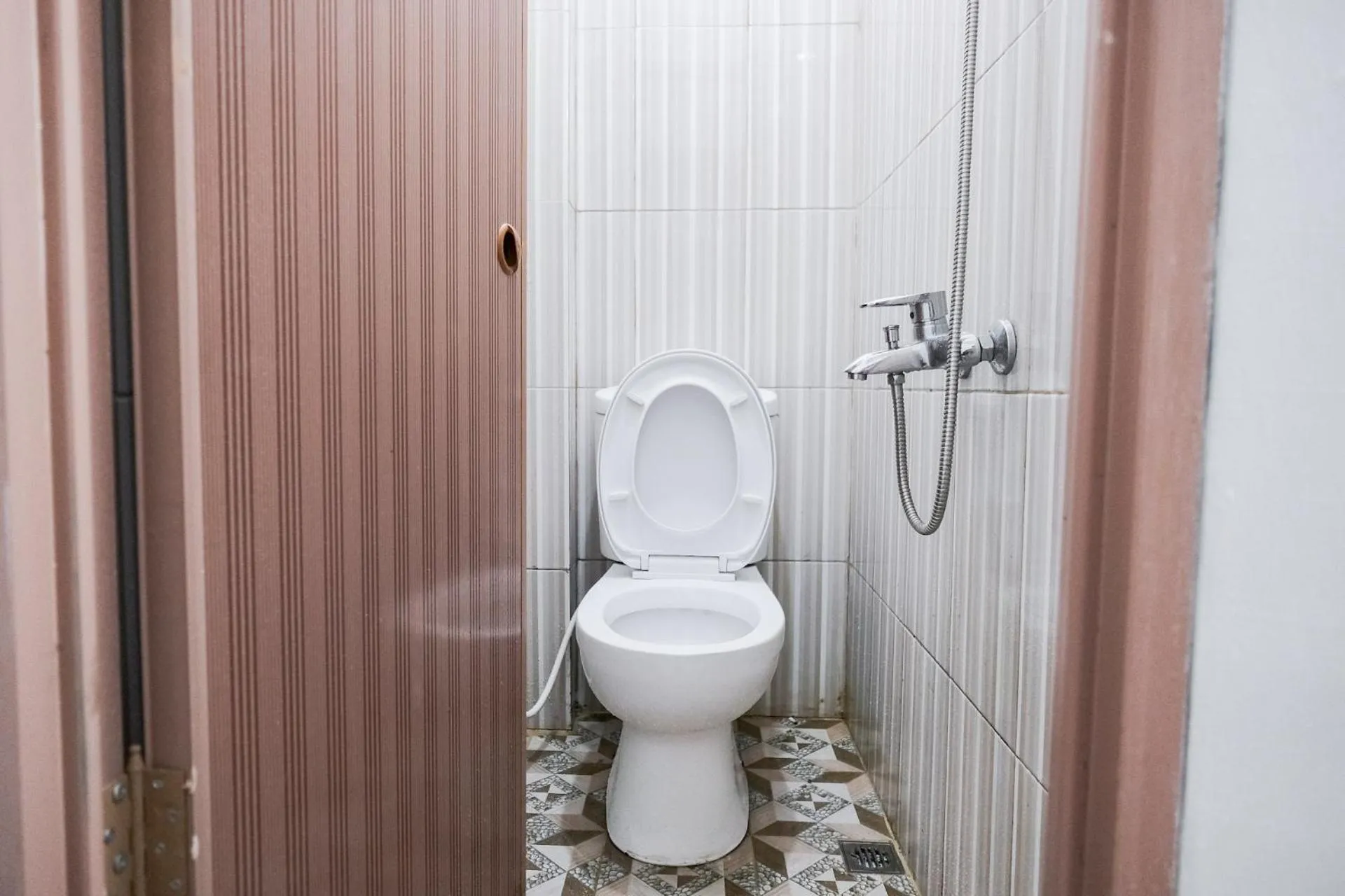 RedDoorz near Jalan Perintis Kemerdekaan Lampung