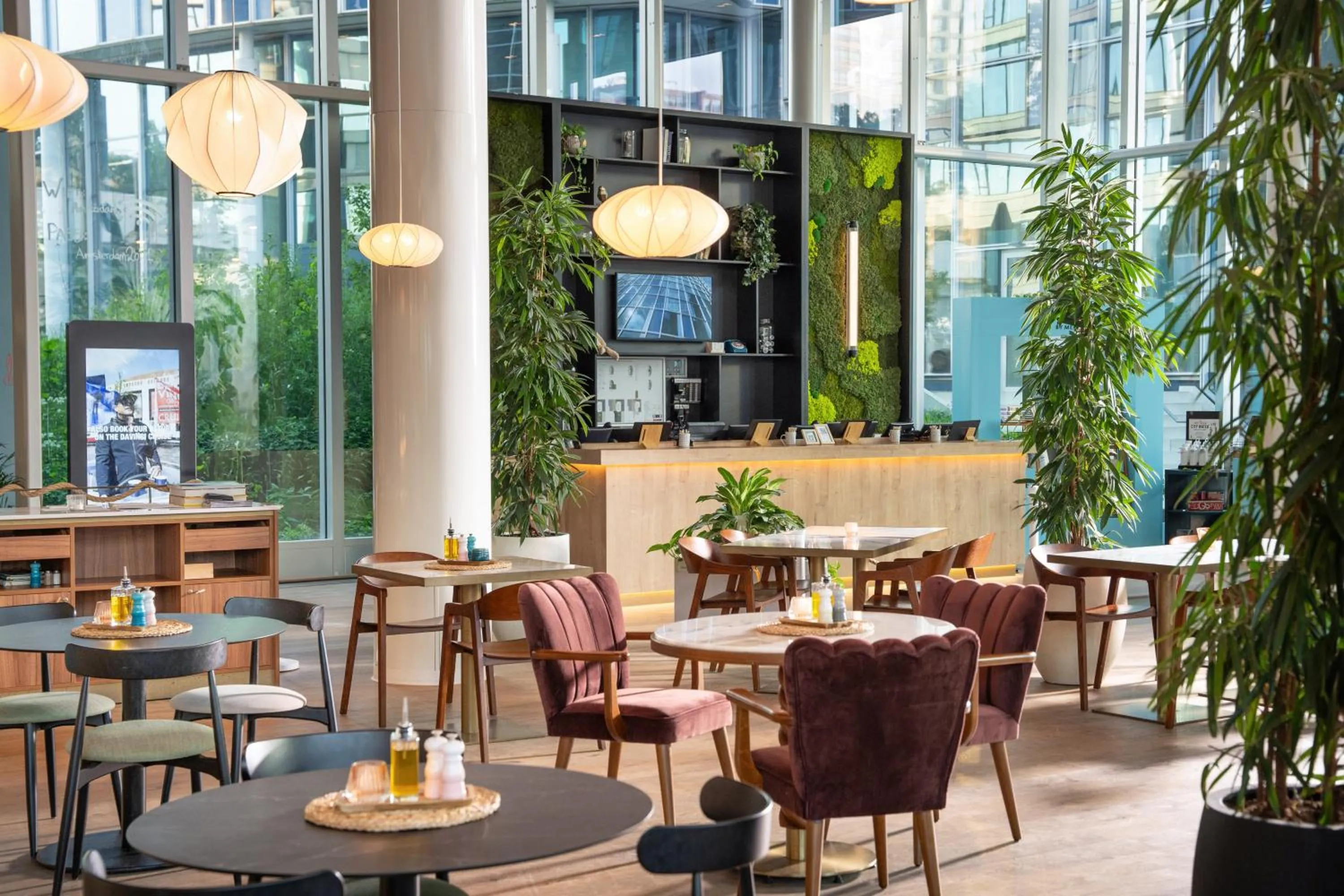Restaurant/places to eat in INNSiDE by Meliá Amsterdam