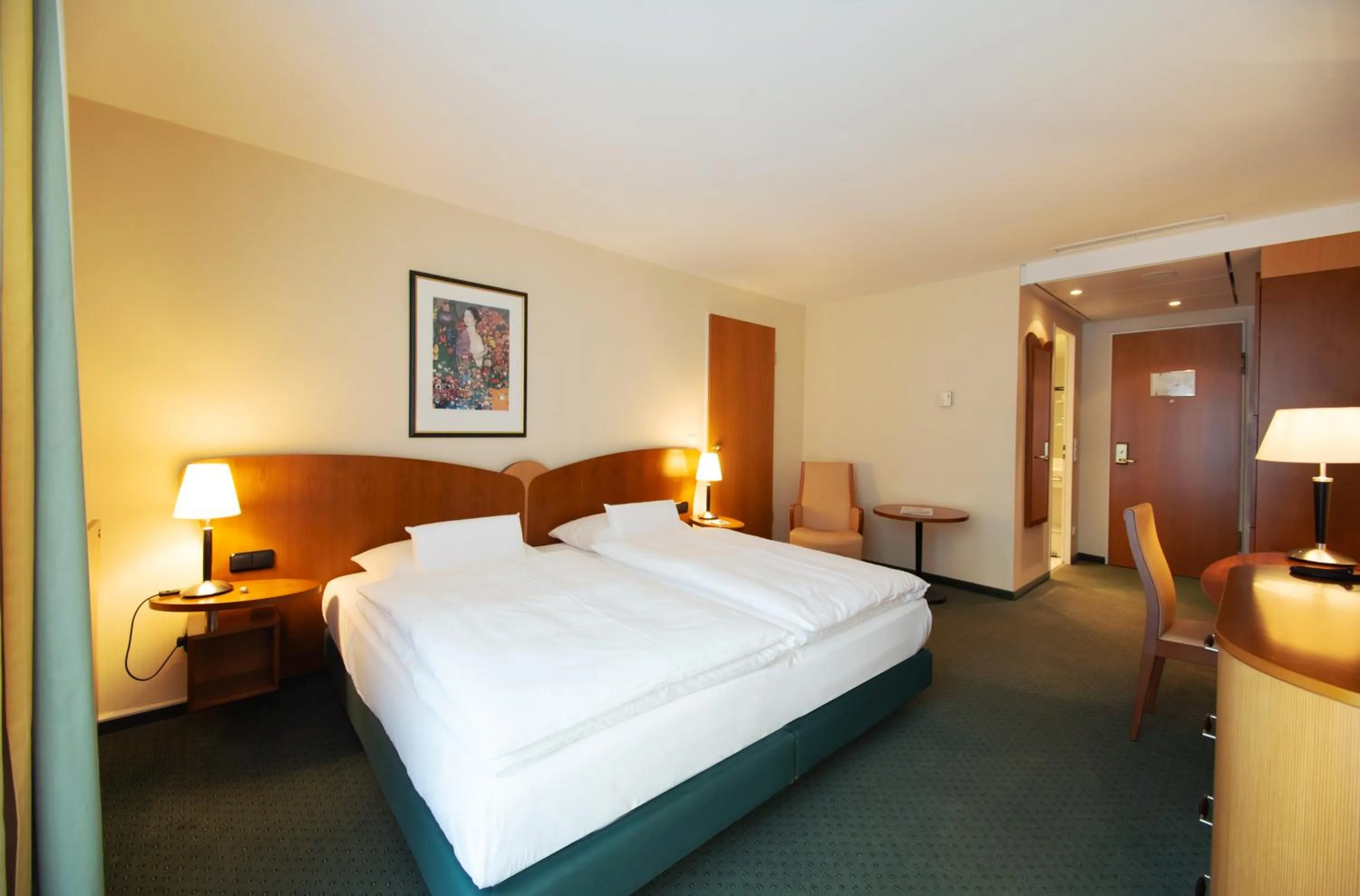 Living room, Bed in Dorint Charlottenhof Halle (Saale)