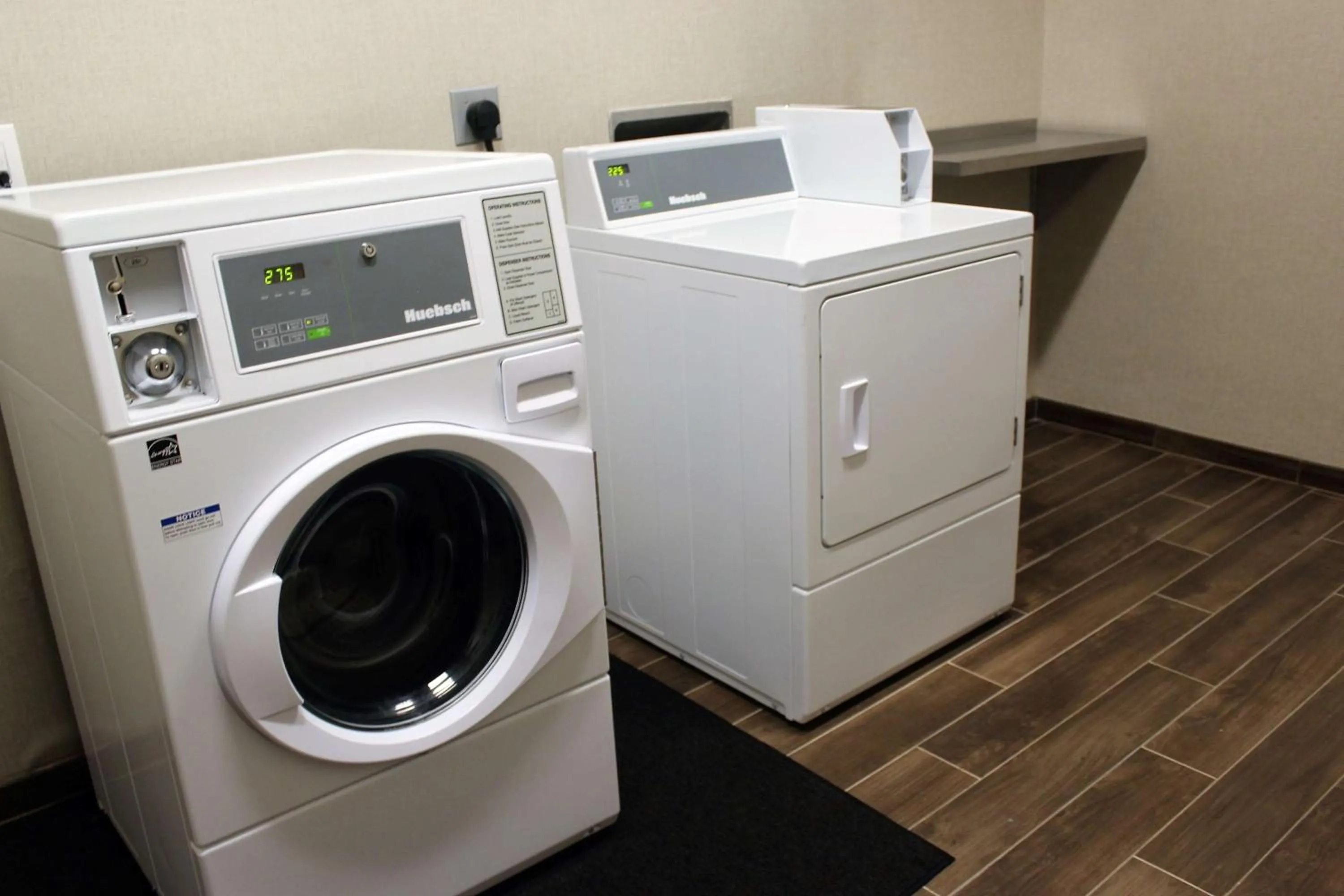 Property building in Hampton Inn Lexington