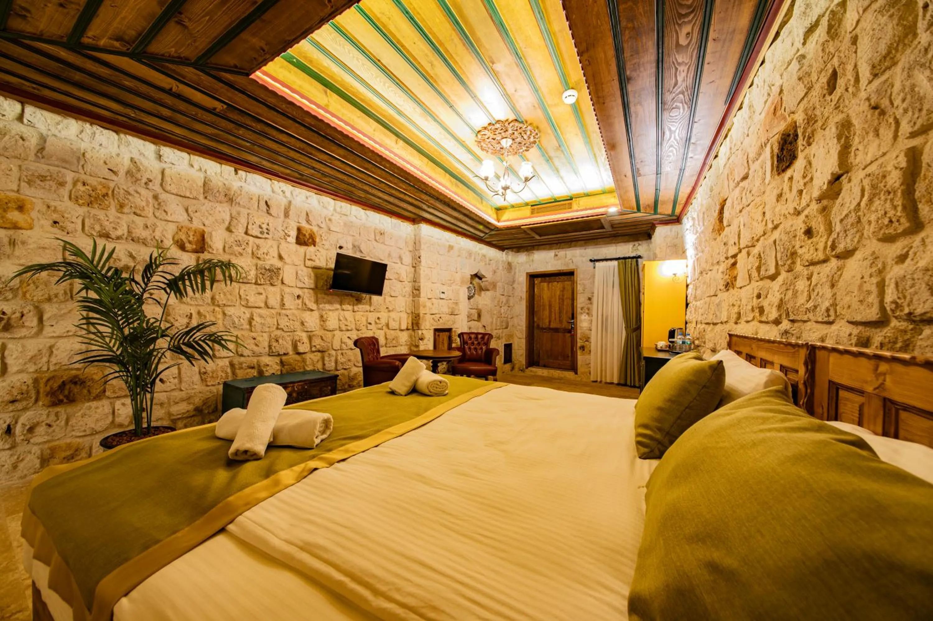 Photo of the whole room, Bed in Sobek Stone House Cappadocia