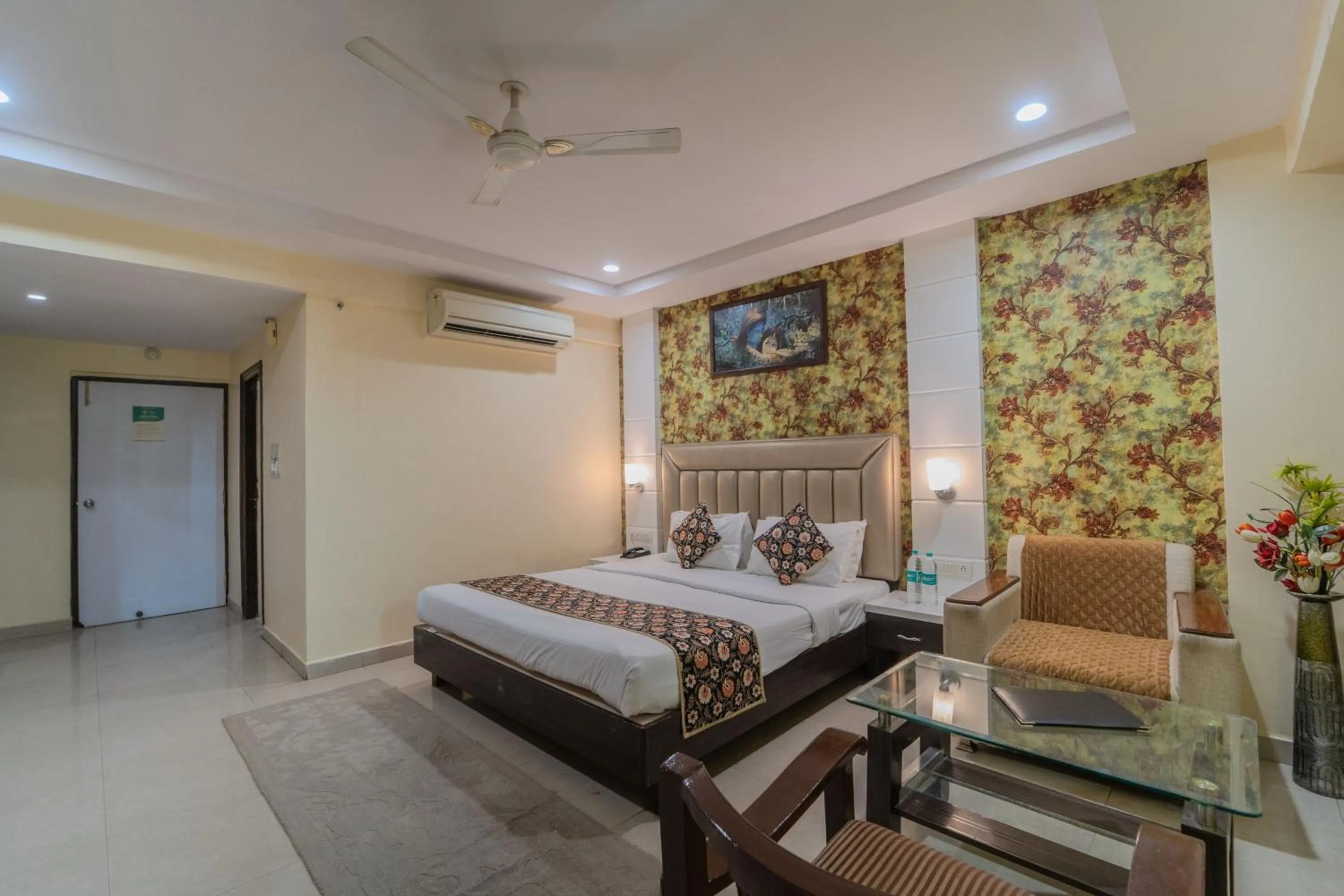 Bed in Hotel City Square By KeyMagics