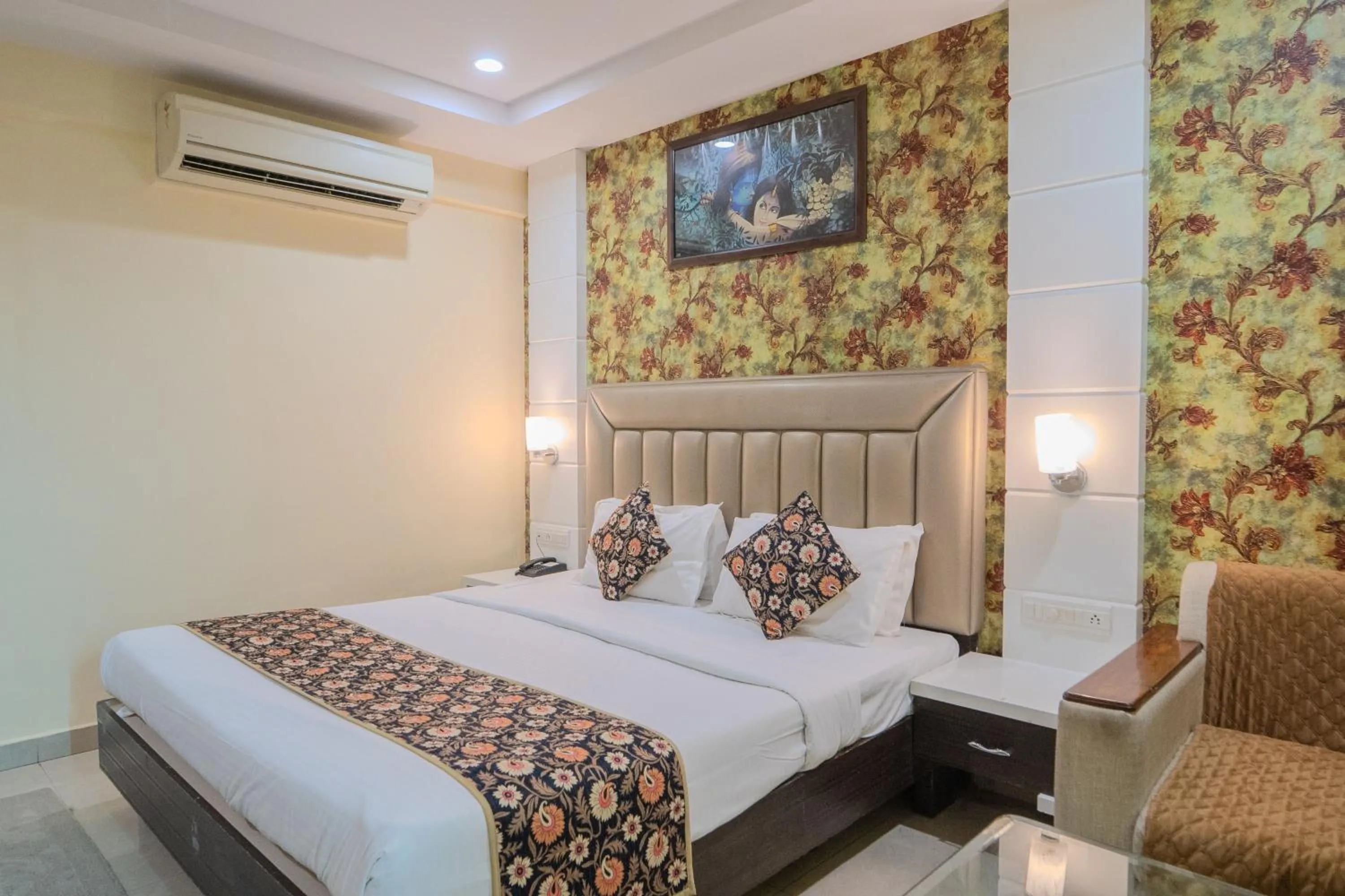 Bed in Hotel City Square By KeyMagics