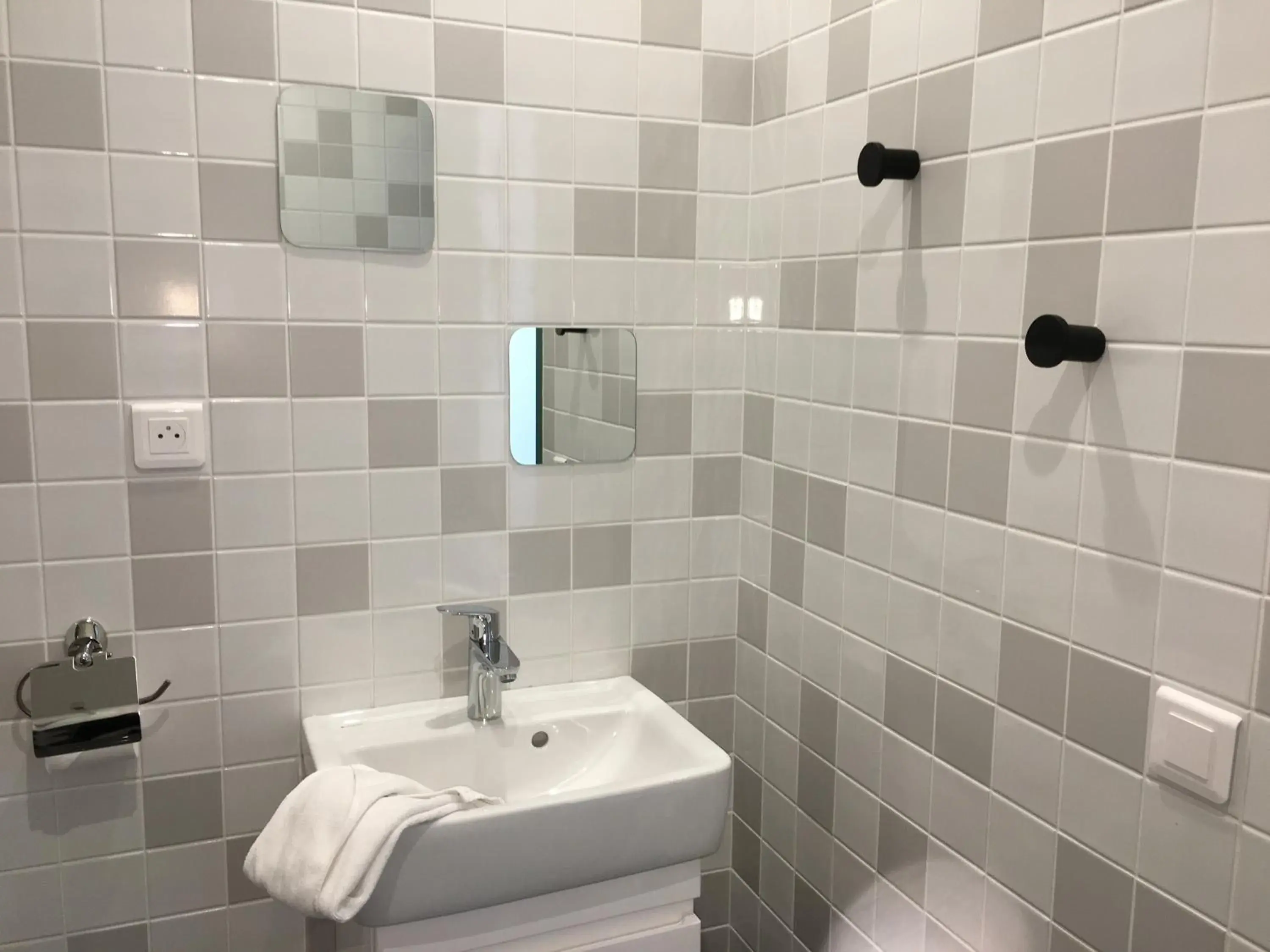 Triple Room - single occupancy in La Résidence du Parc d'Olhain Triple Room - single occupancy in La Résidence du Parc d'Olhain