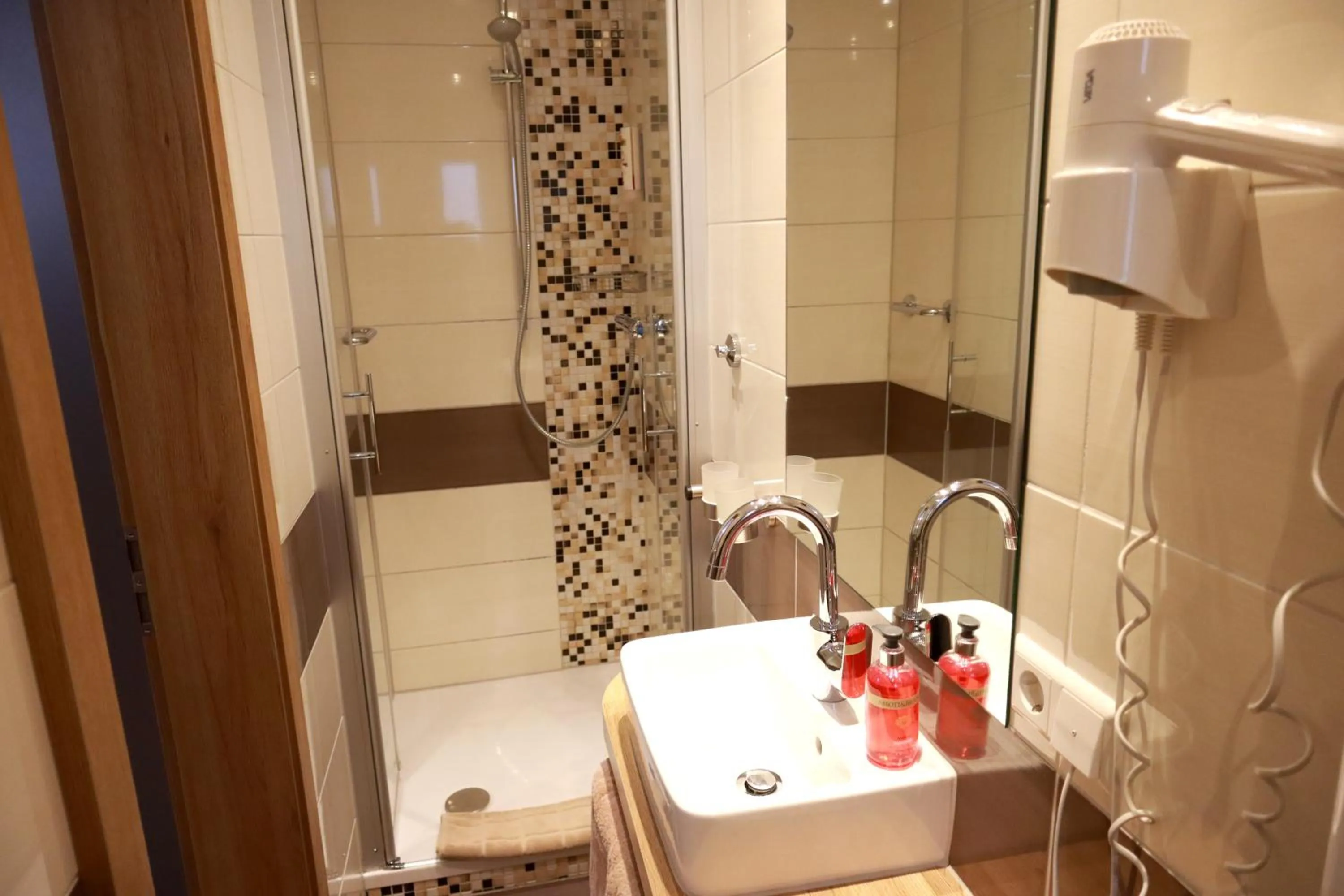 Shower in Weinhaus Gräfen