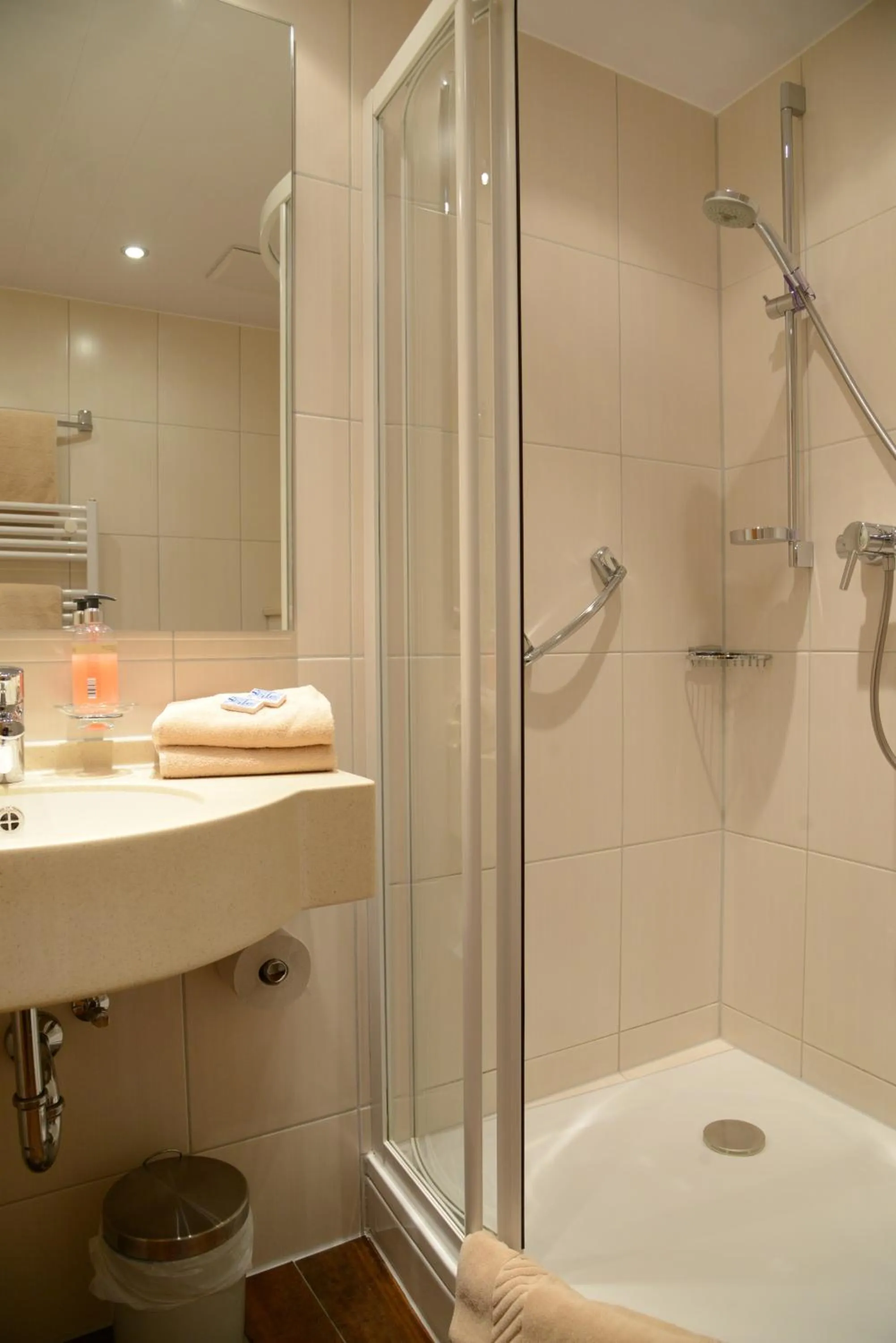 Shower in Weinhaus Gräfen