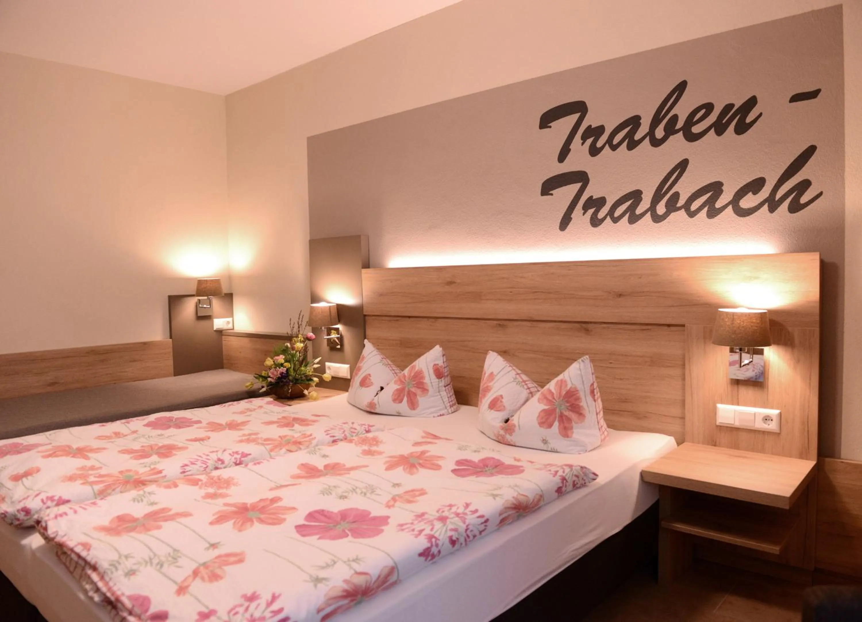 Bedroom, Bed in Weinhaus Gräfen