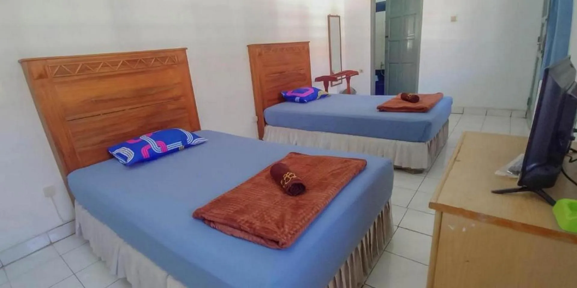 Bedroom, Bed in Hotel Rajawali Mitra RedDoorz