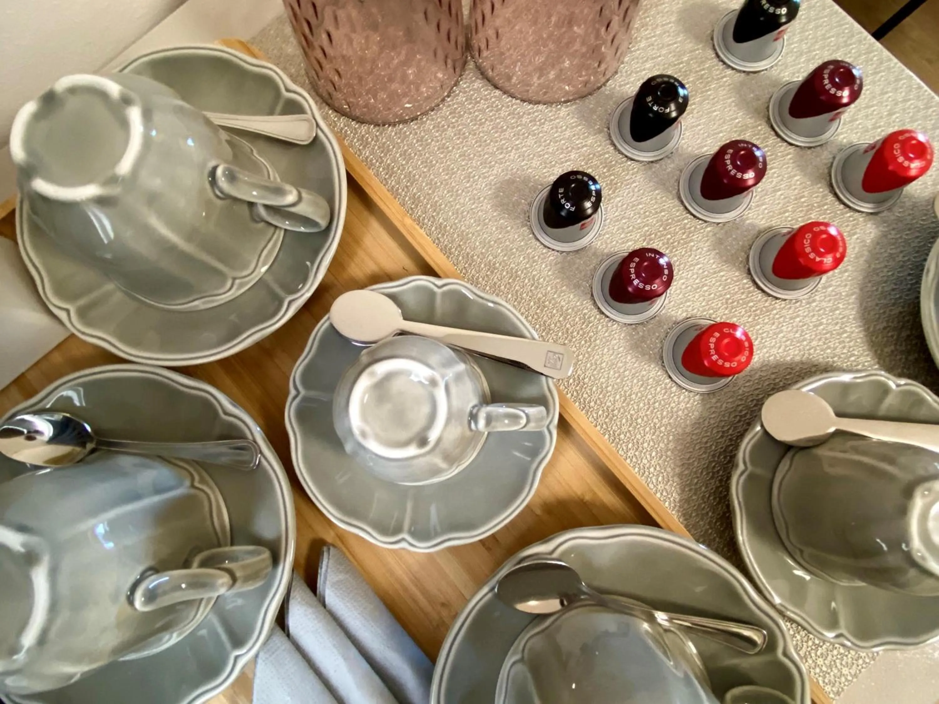 Coffee/tea facilities in Five Flowers Guest House