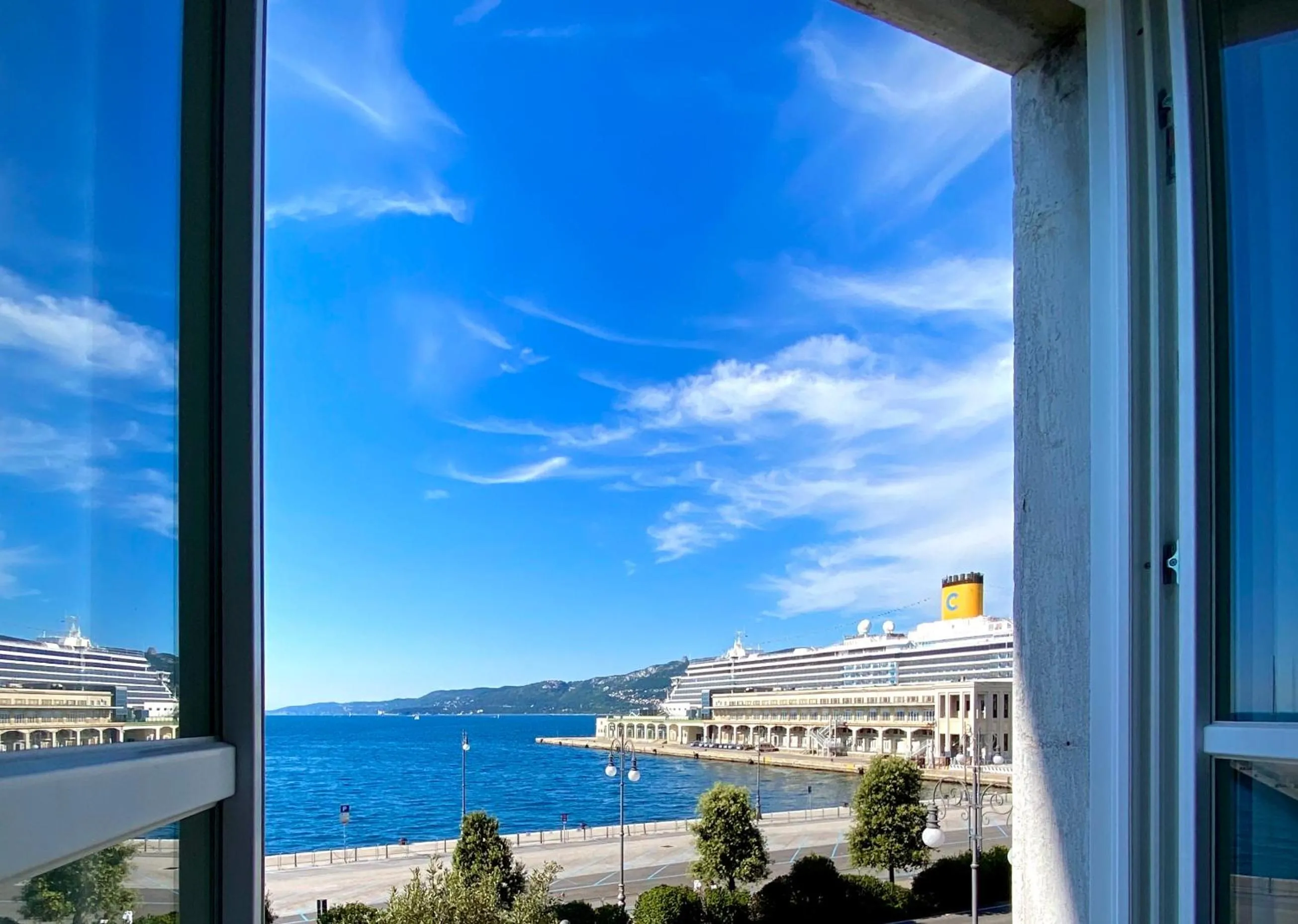 Sea view in Five Flowers Guest House