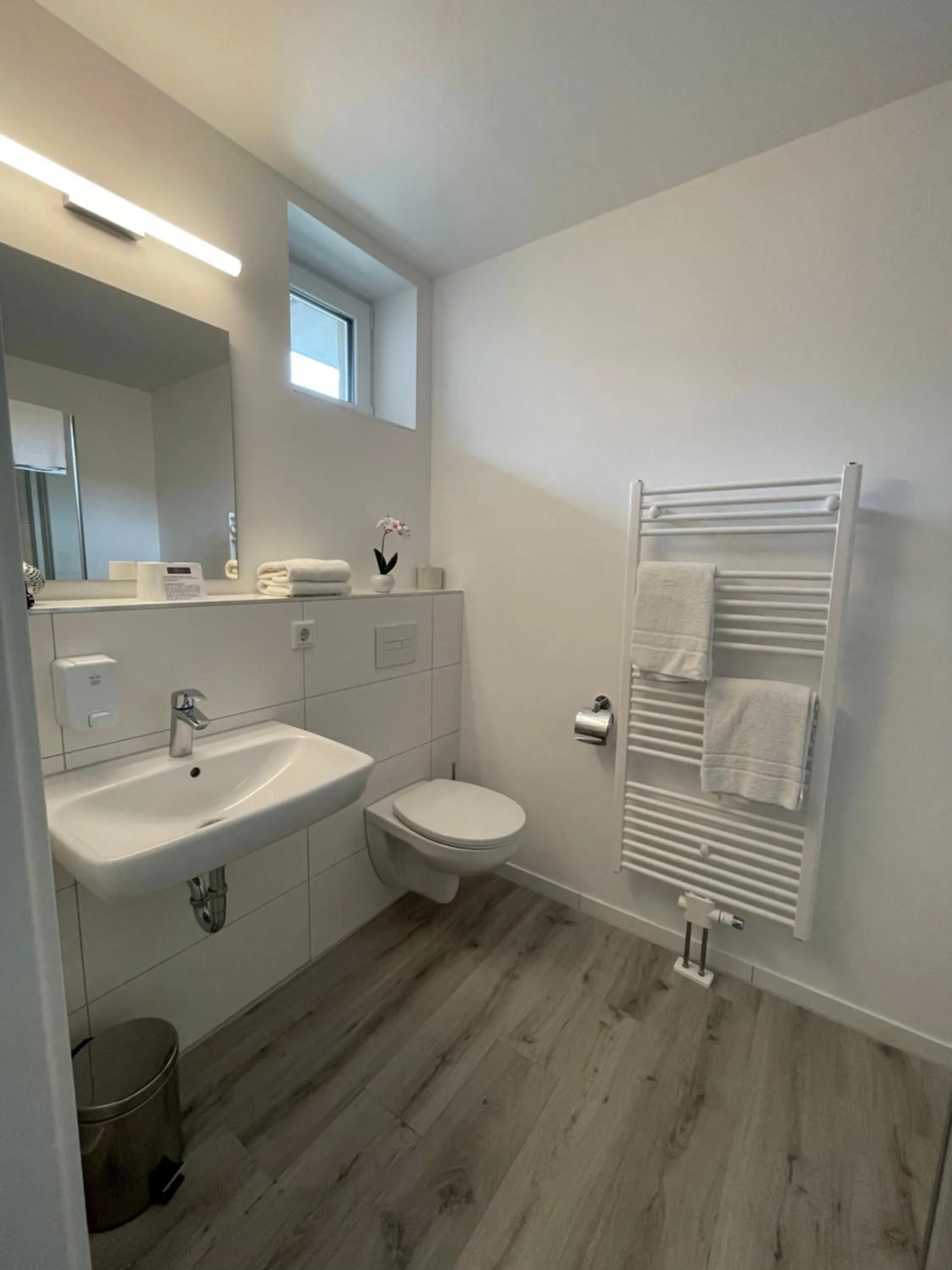 PRIMA Inn HOTEL & HOF NEURUPPIN - digitales & rezeptionsloses Motel