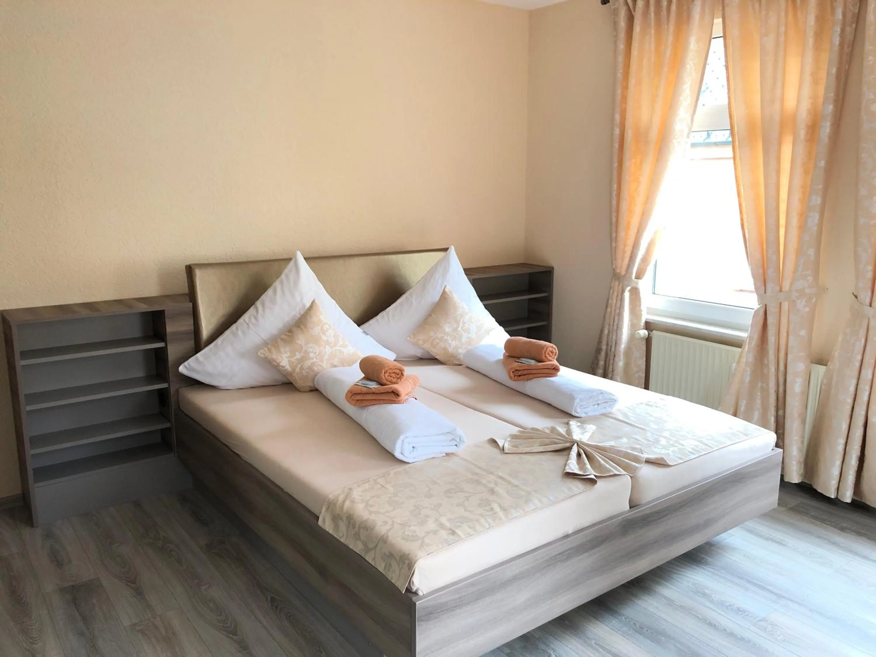 Bed in Pension Goldenes Vogtland