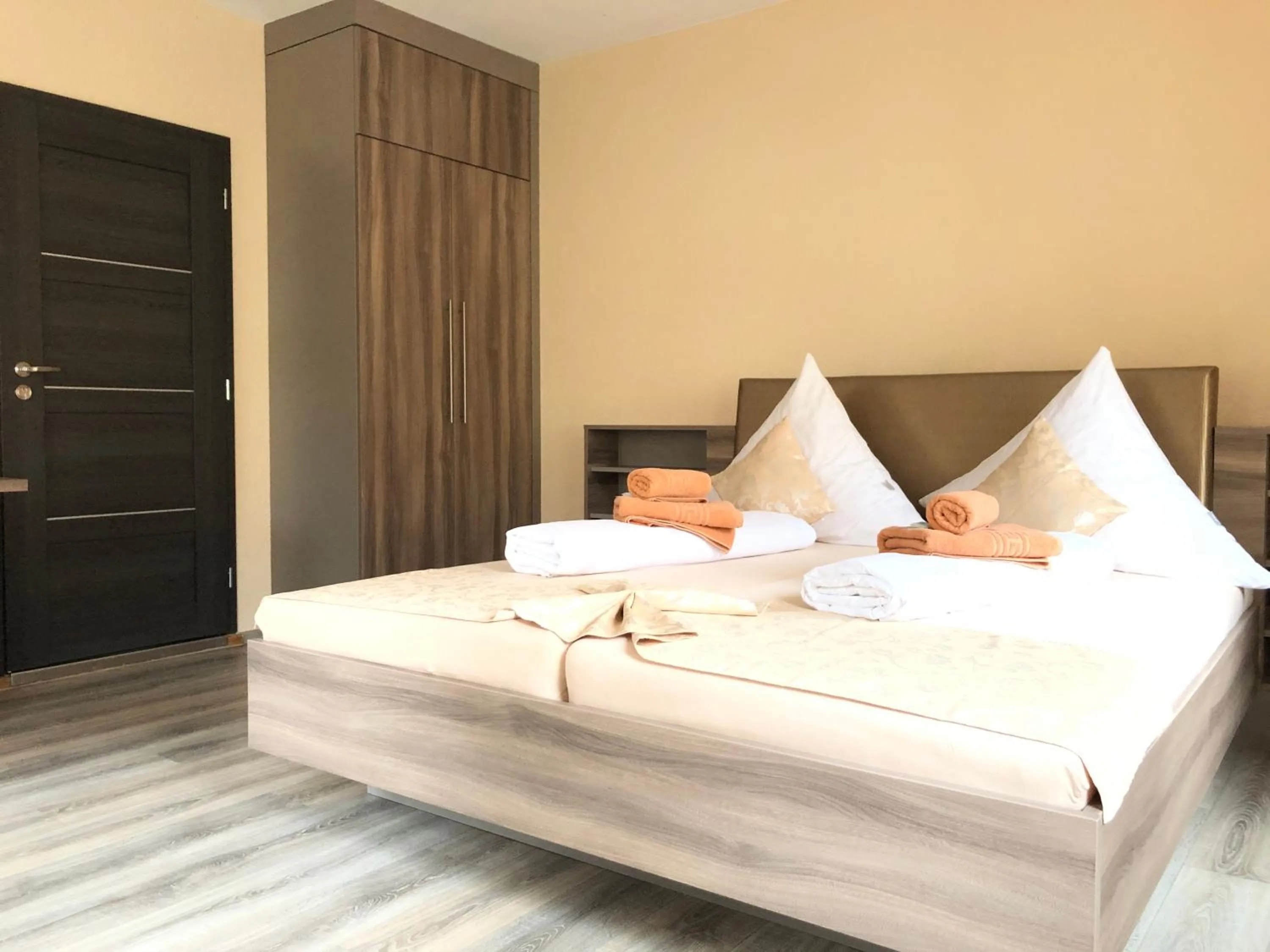 Bed in Pension Goldenes Vogtland