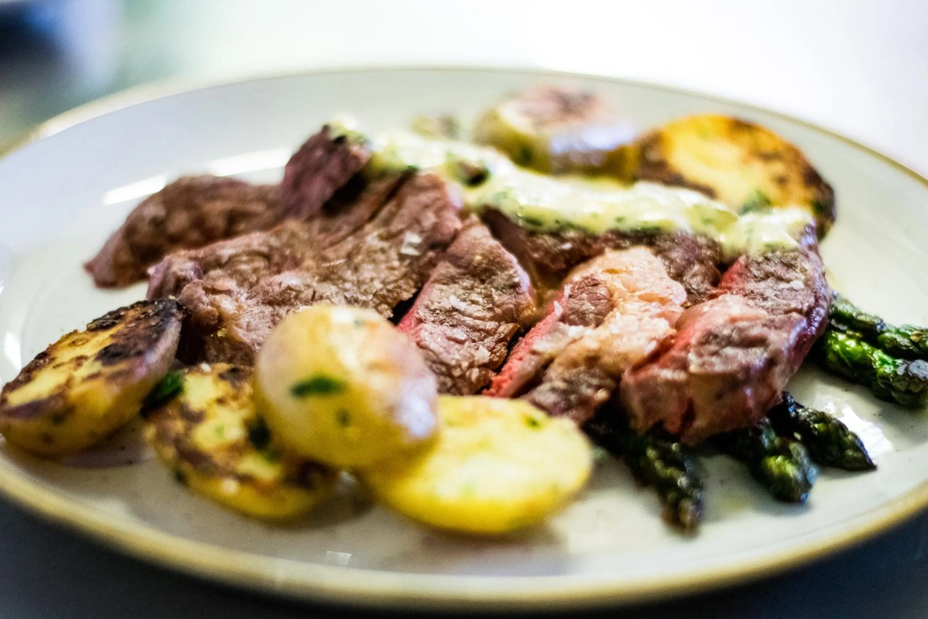 Restaurant/places to eat in Meeressterne Hotel Weißes Schloß