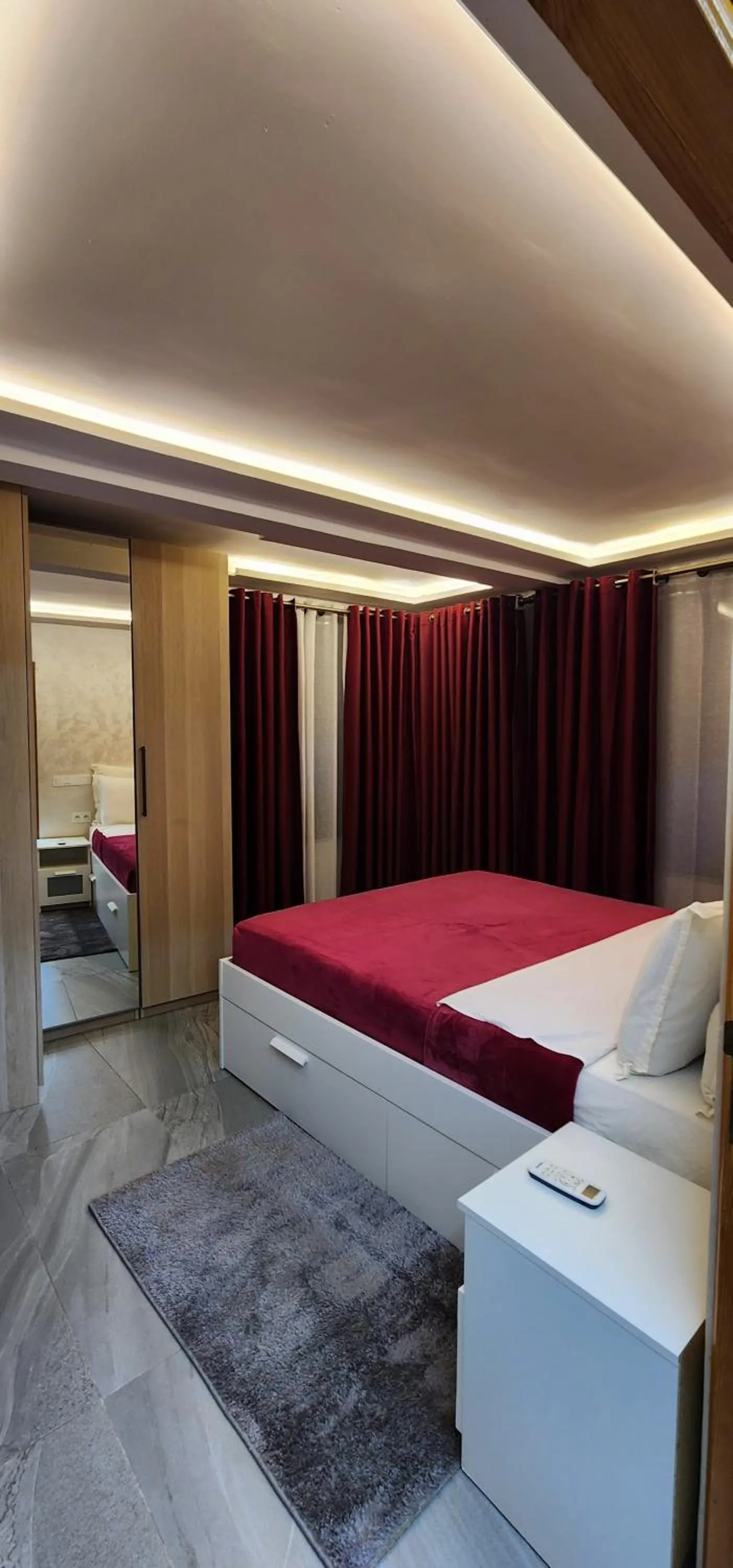 Equi Palace & SPA Near Aeroport