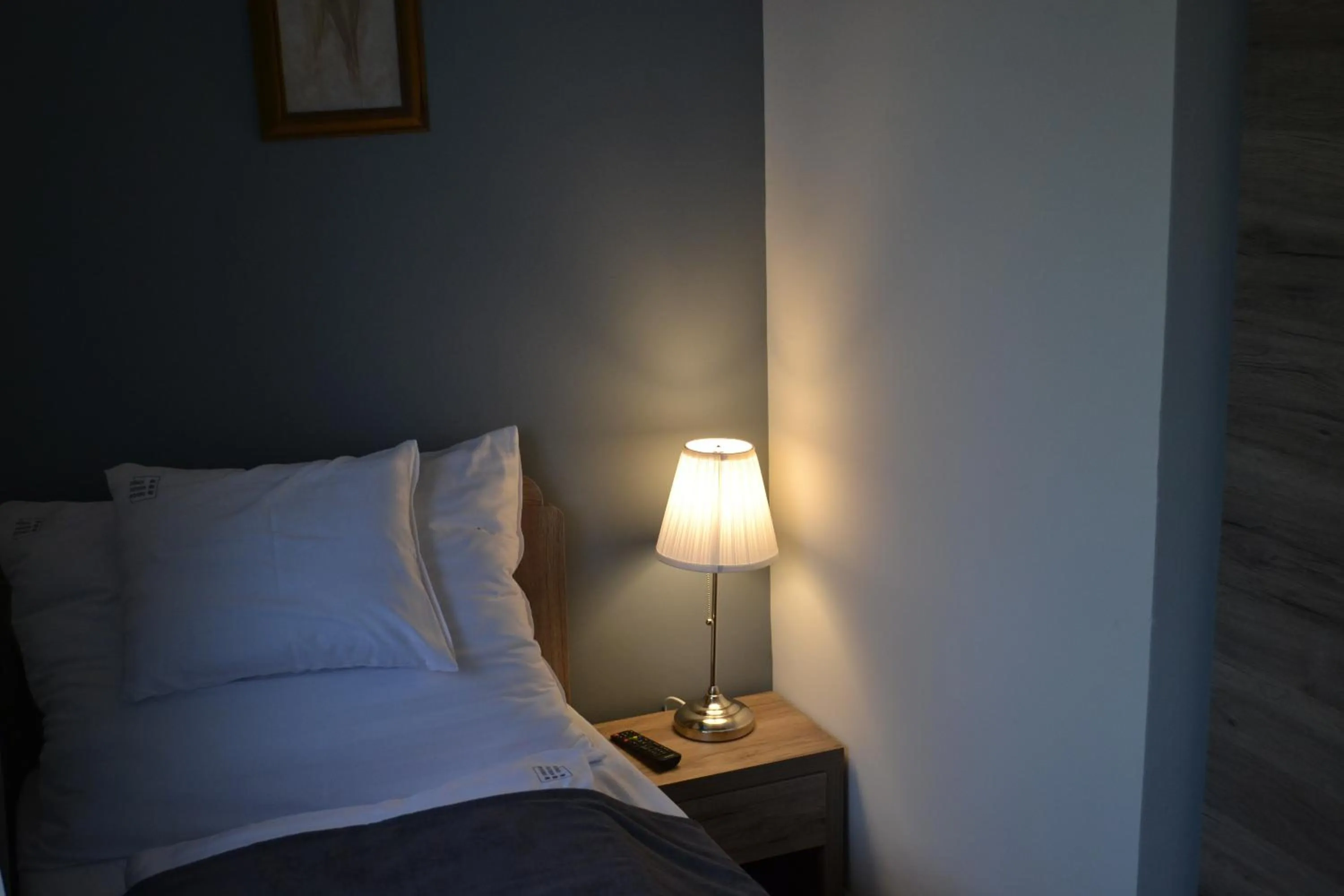 Photo of the whole room in Főnix Design Rooms