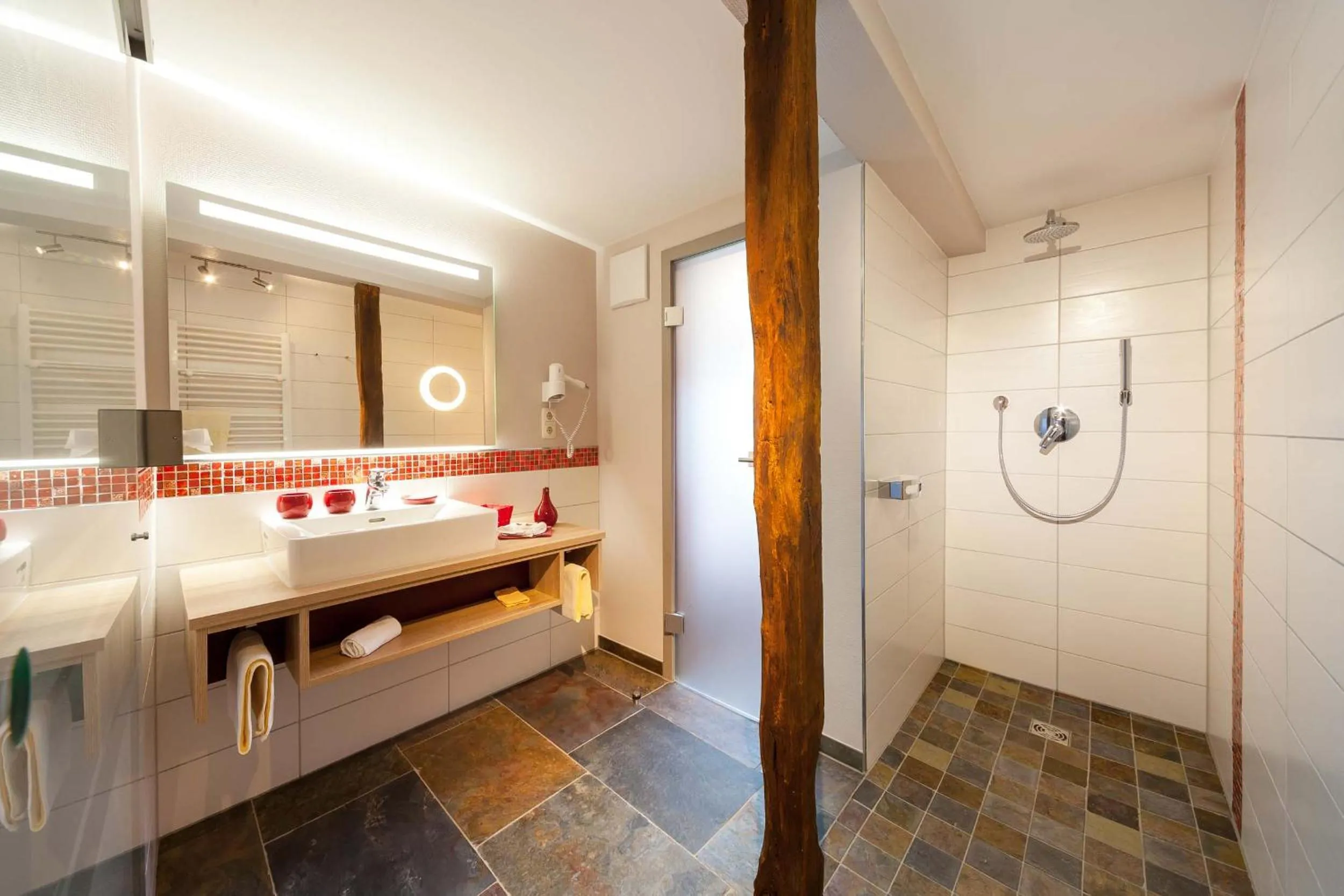 Bathroom in Hotel Halfenstube & Villa Spa 1894