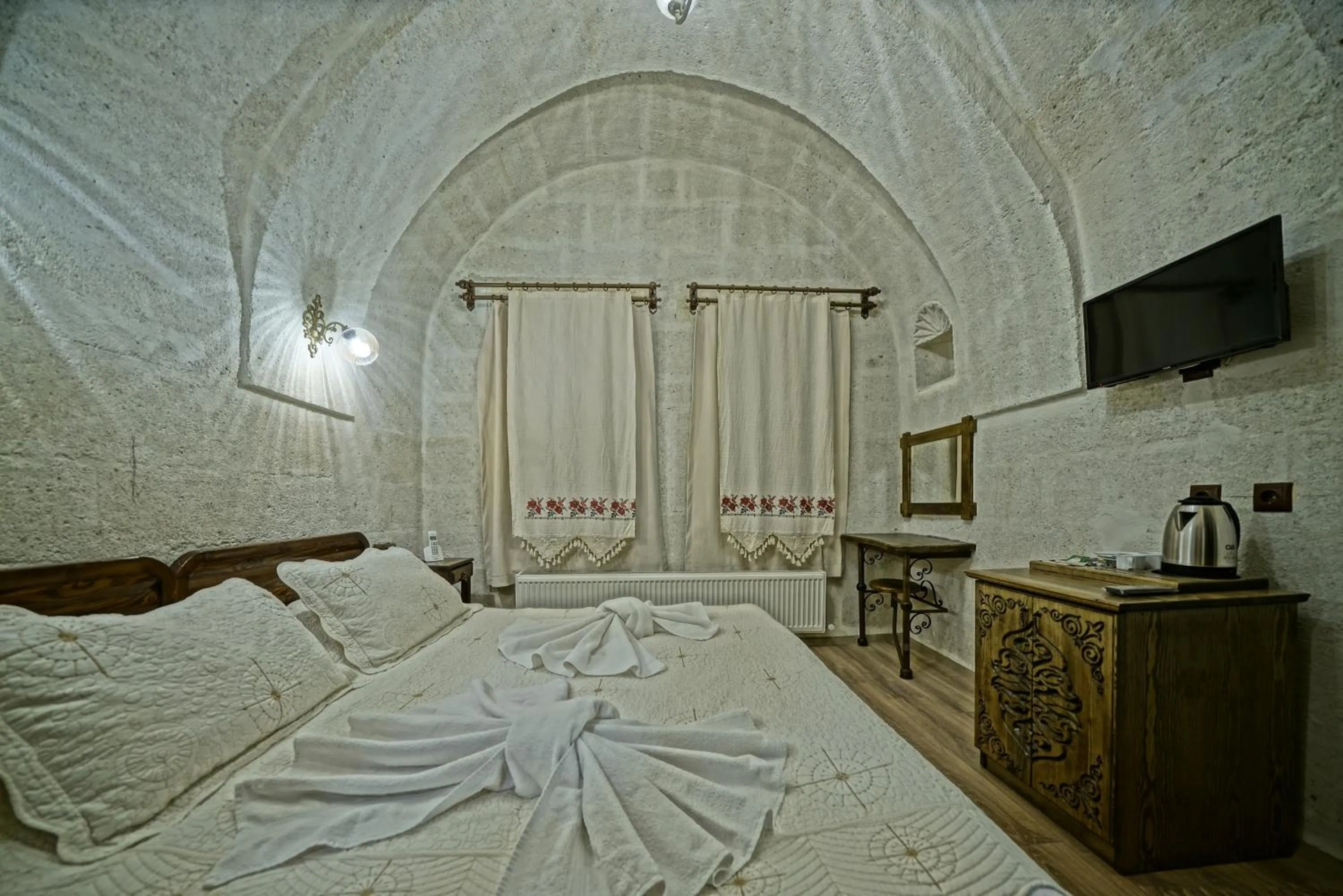 Bedroom, Bed in Cappadocia Fairy Tale Suites