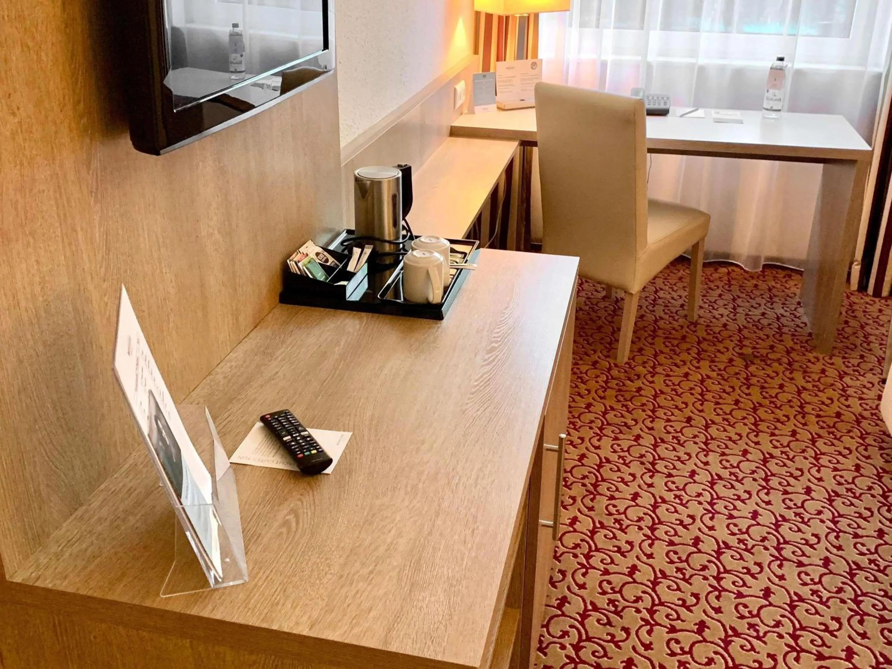 Bedroom in Mercure Hotel Hamburg am Volkspark