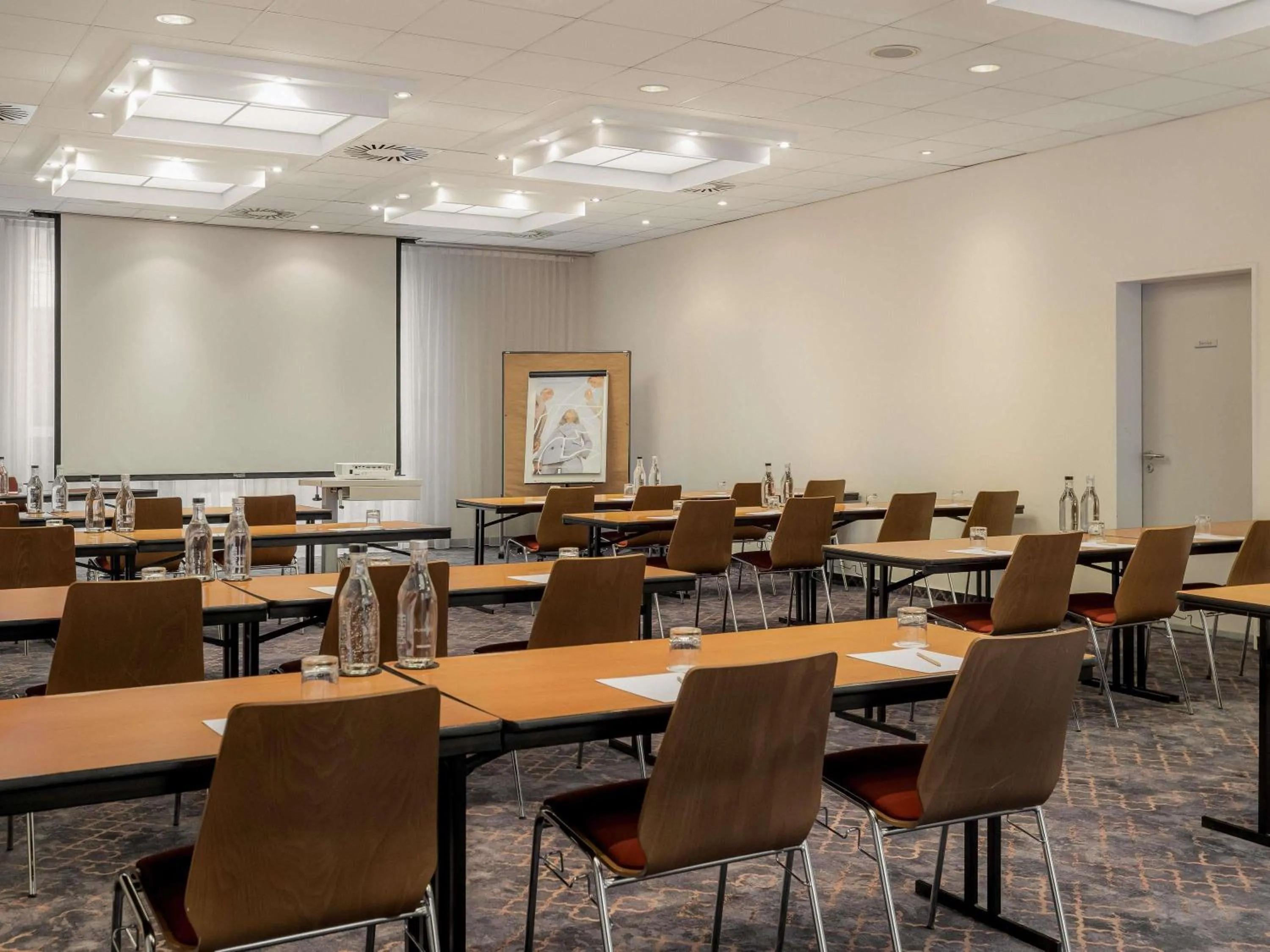 Meeting/conference room in Mercure Hotel Hamburg am Volkspark