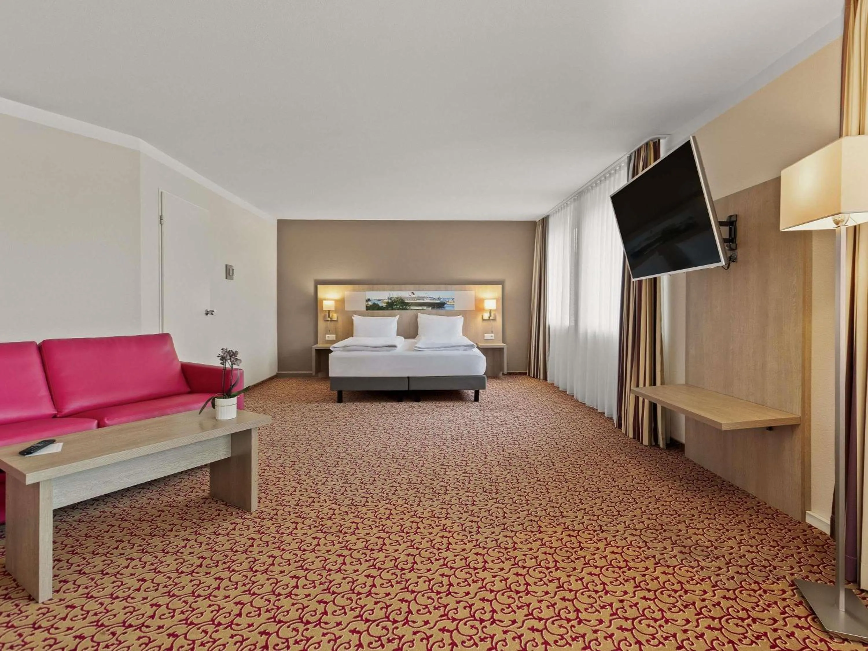 Bed in Mercure Hotel Hamburg am Volkspark