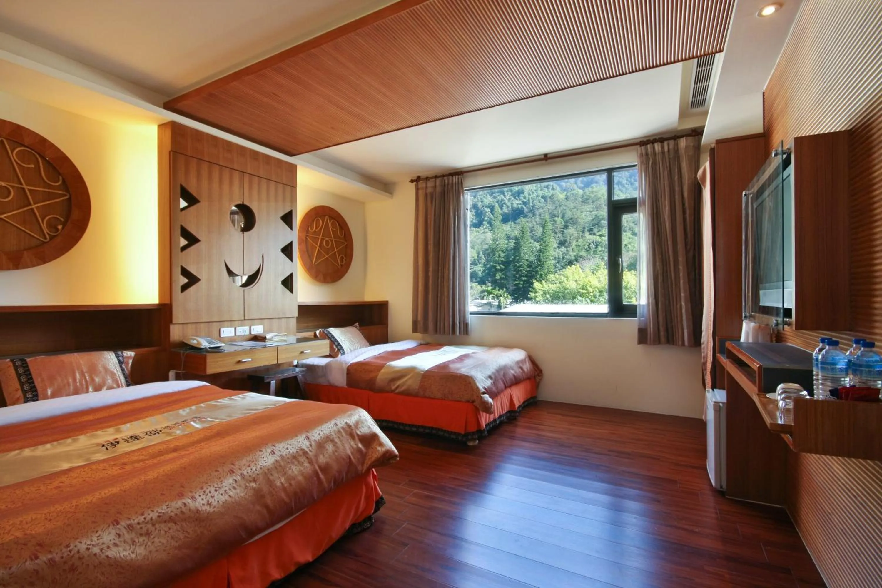 Deluxe Quadruple Room with Mountain View in Itathao Vacation Hotel