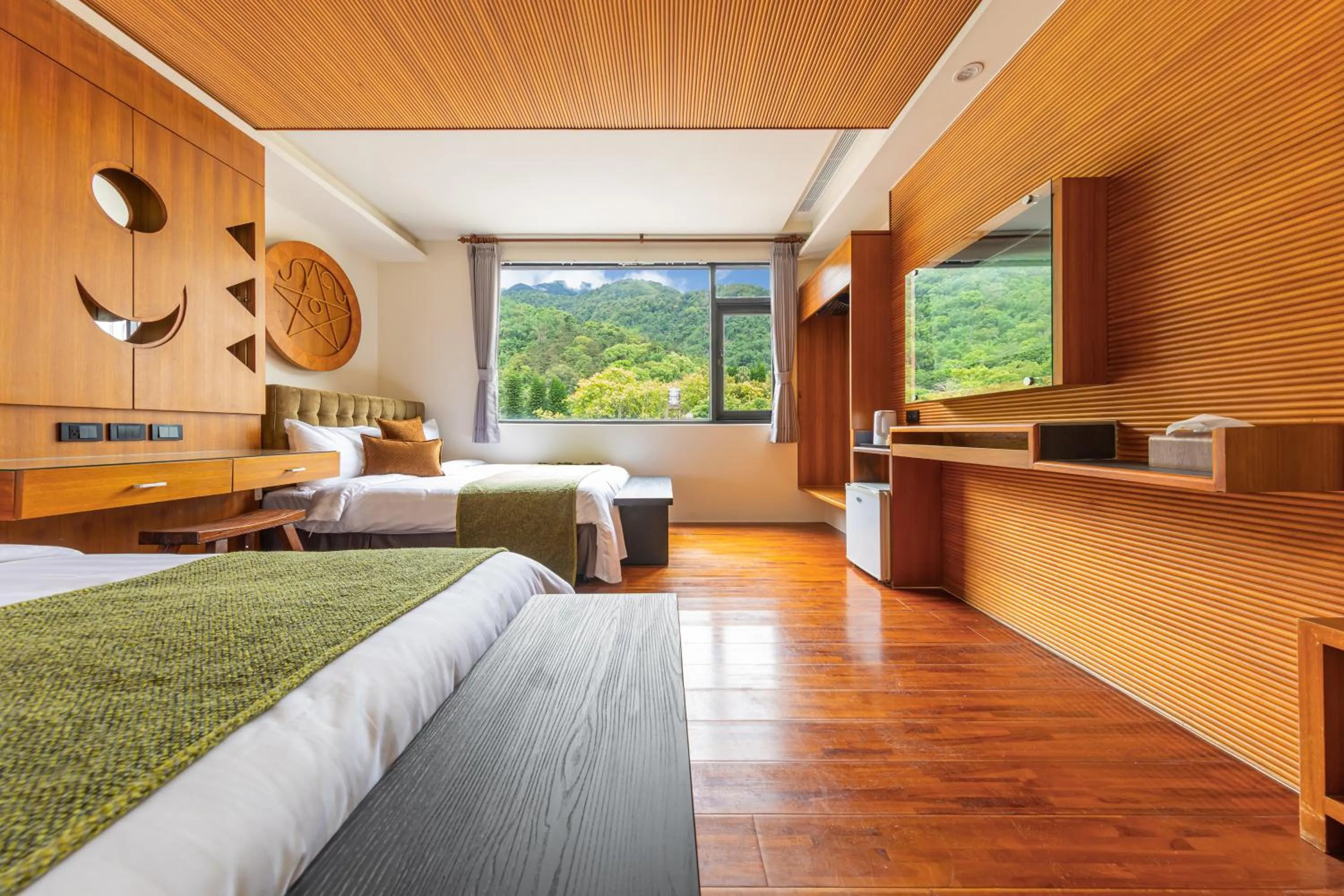 Bed in ItaThao Vacation Inn with Elevator