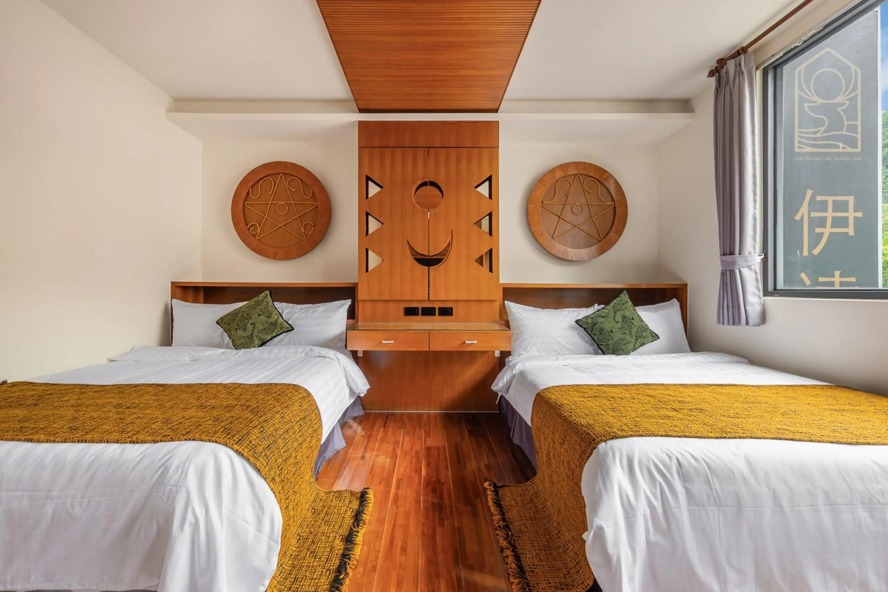 Bed in ItaThao Vacation Inn with Elevator