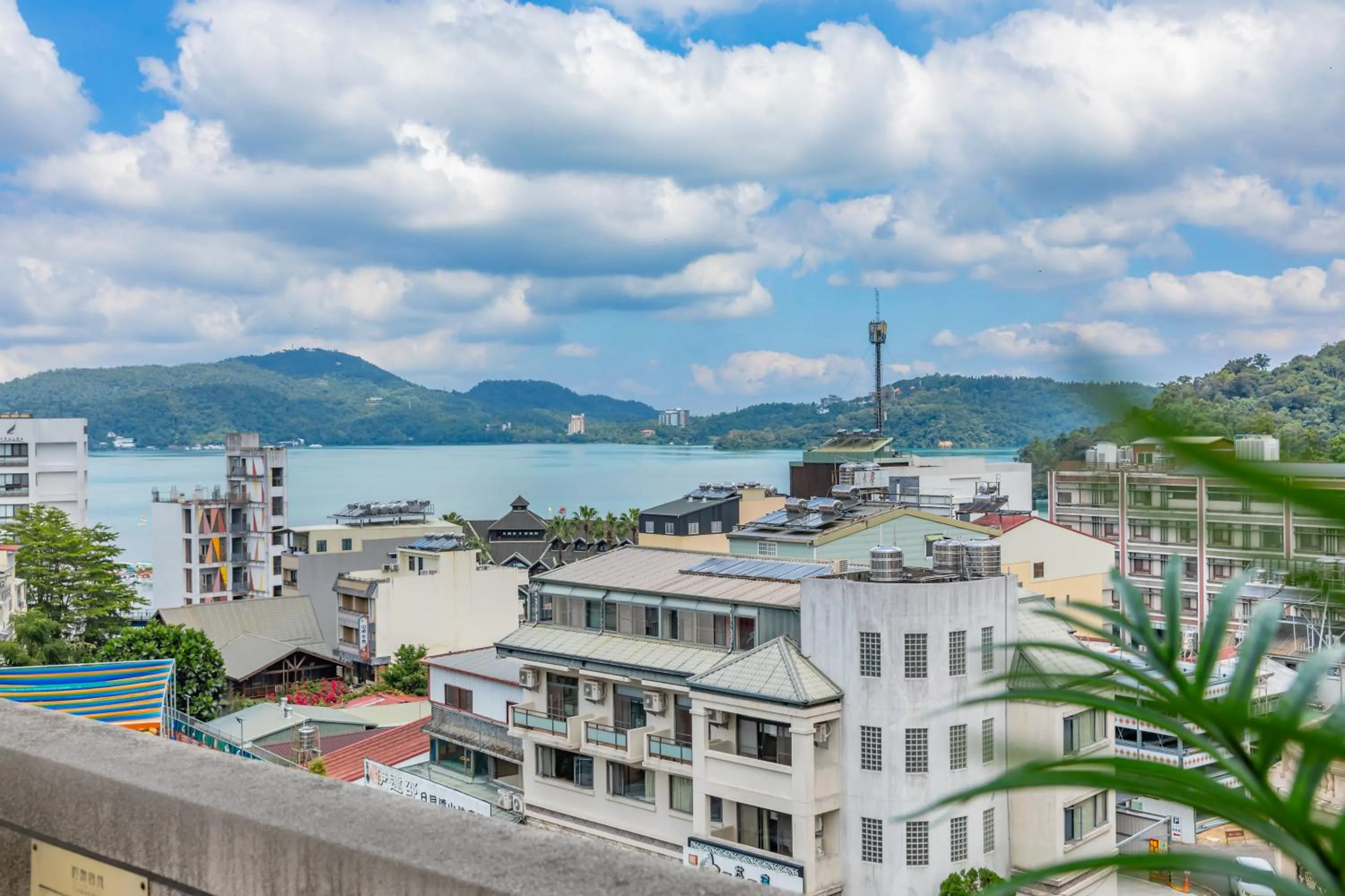 Balcony/Terrace in ItaThao Vacation Inn with Elevator