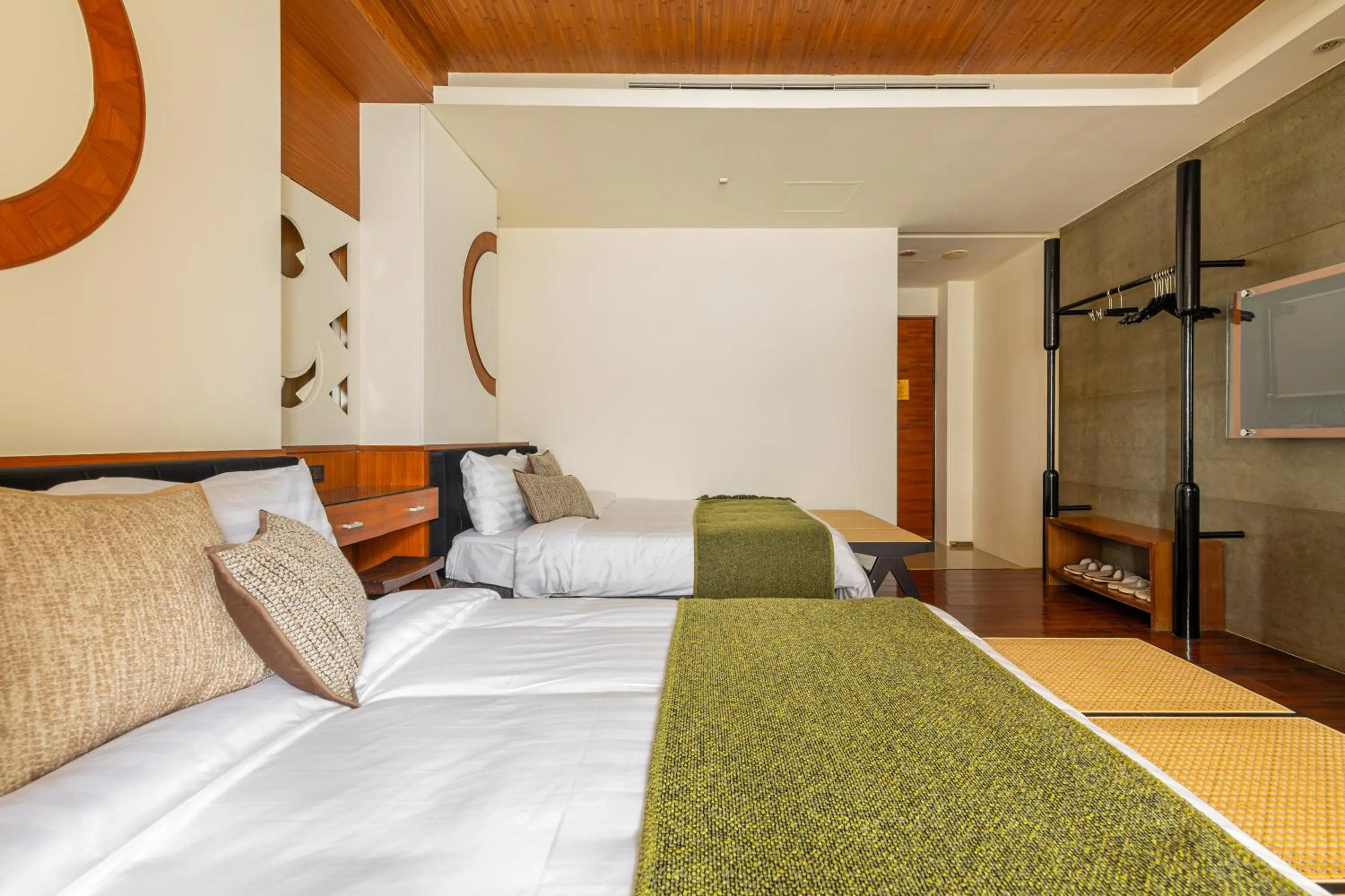 Bed in ItaThao Vacation Inn with Elevator