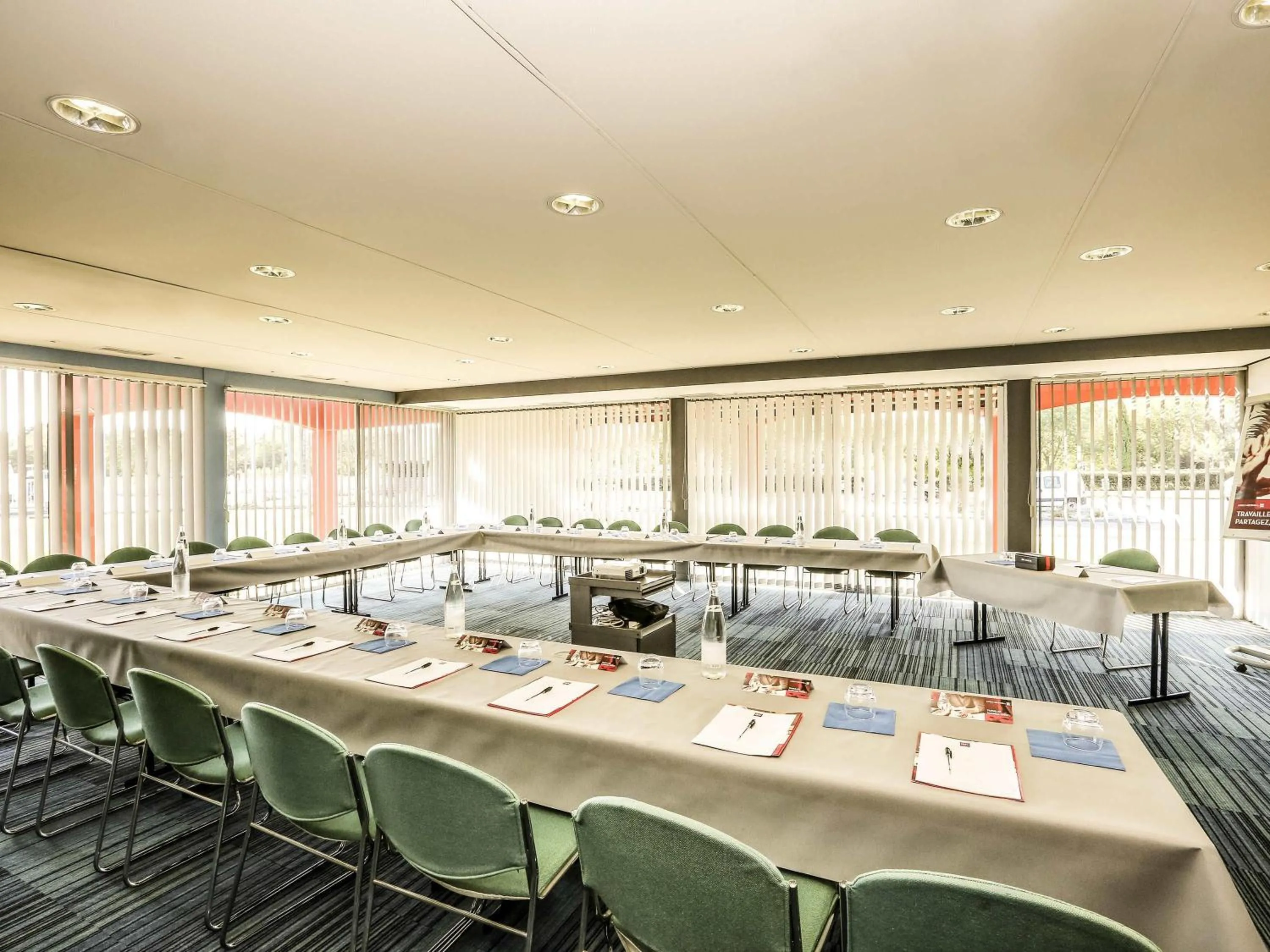 Meeting/conference room in ibis Montélimar Nord