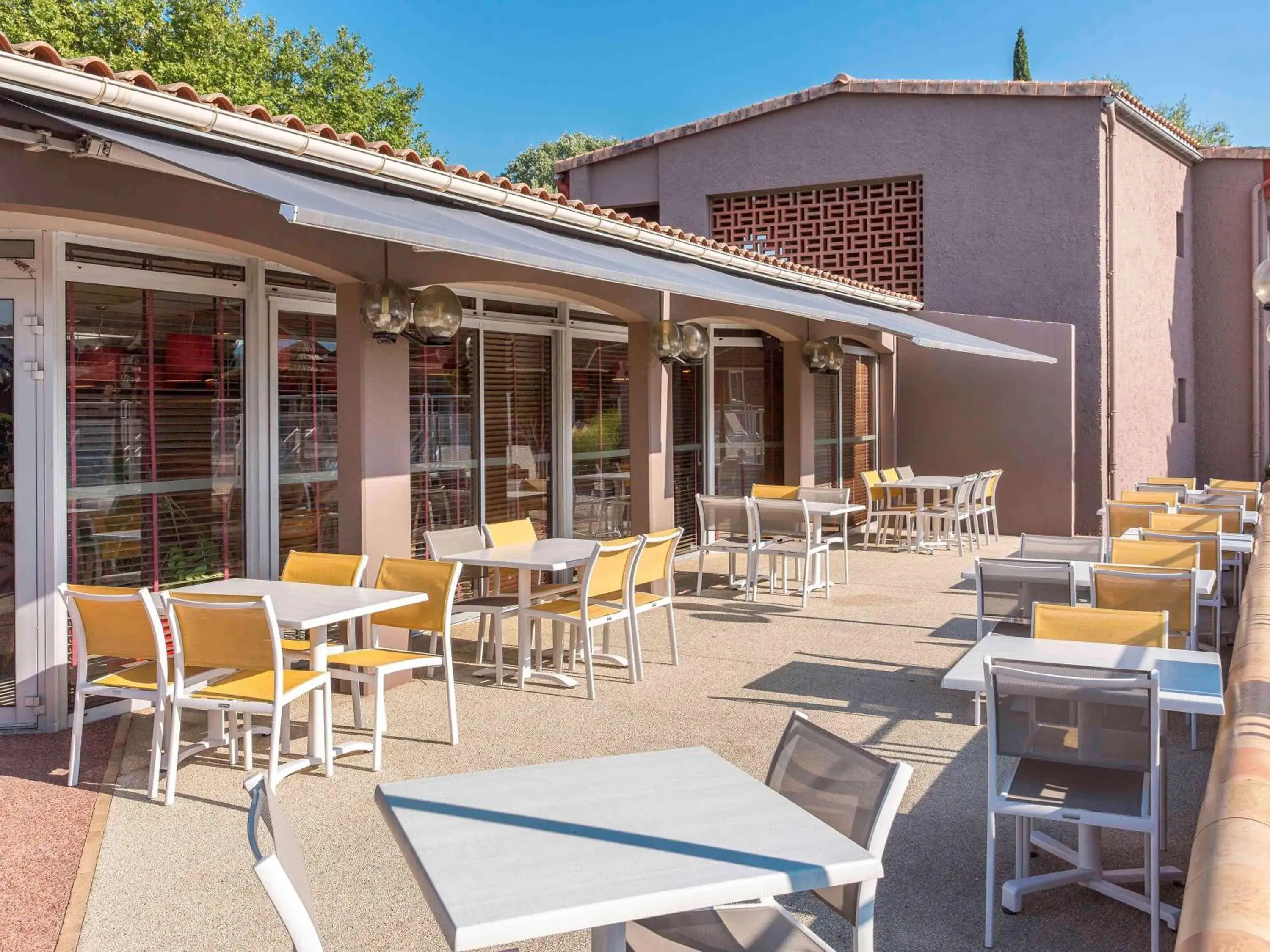 Restaurant/places to eat in ibis Montélimar Nord Restaurant/places to eat in ibis Montélimar Nord