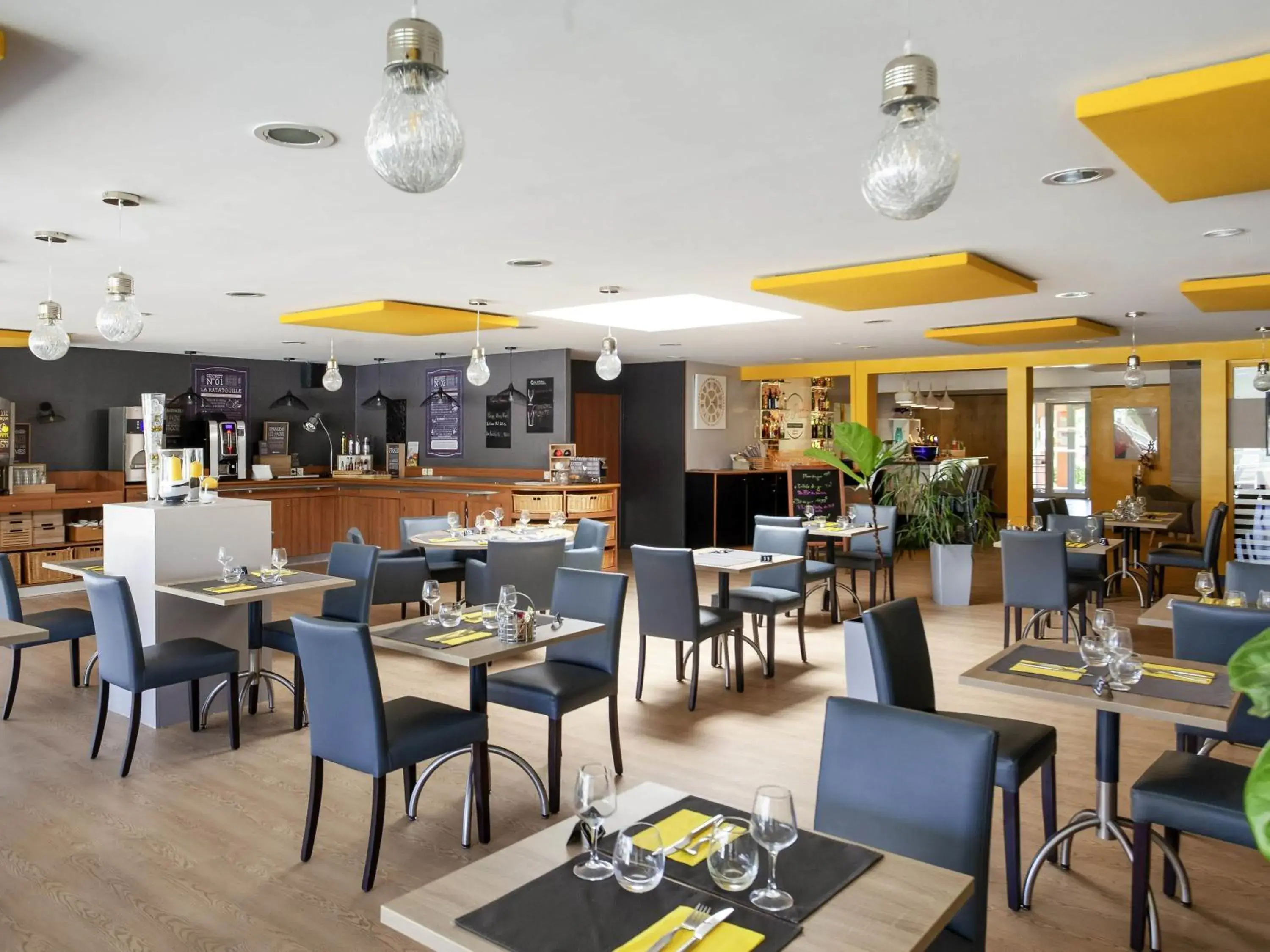 Restaurant/places to eat in ibis Montélimar Nord Restaurant/places to eat in ibis Montélimar Nord