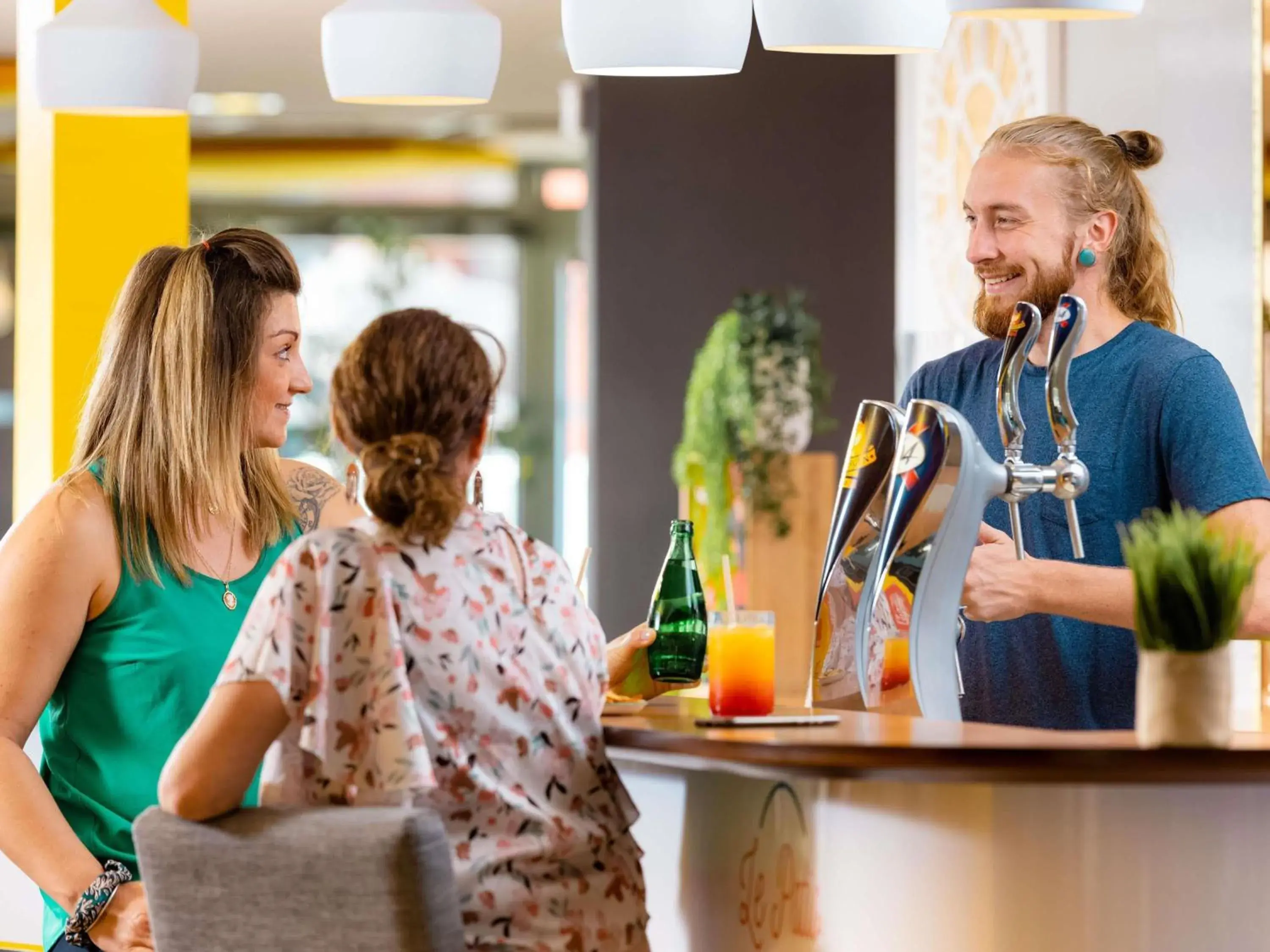 Restaurant/places to eat in ibis Montélimar Nord Restaurant/places to eat in ibis Montélimar Nord