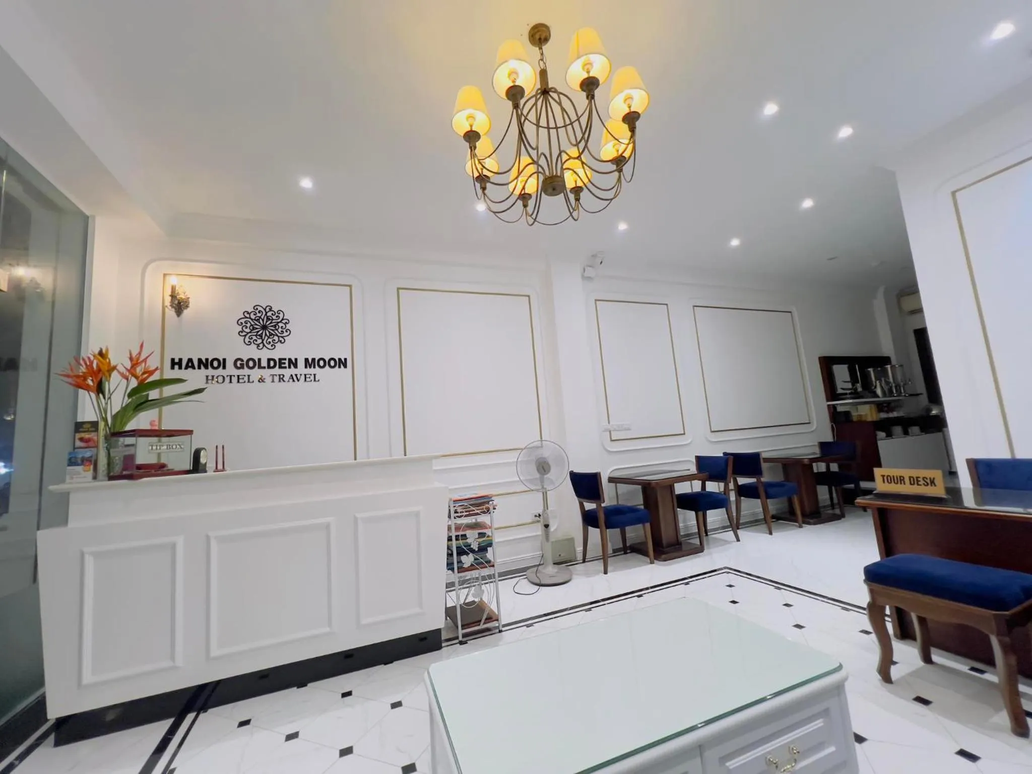Property building in Hanoi Golden Moon Hotel & Travel
