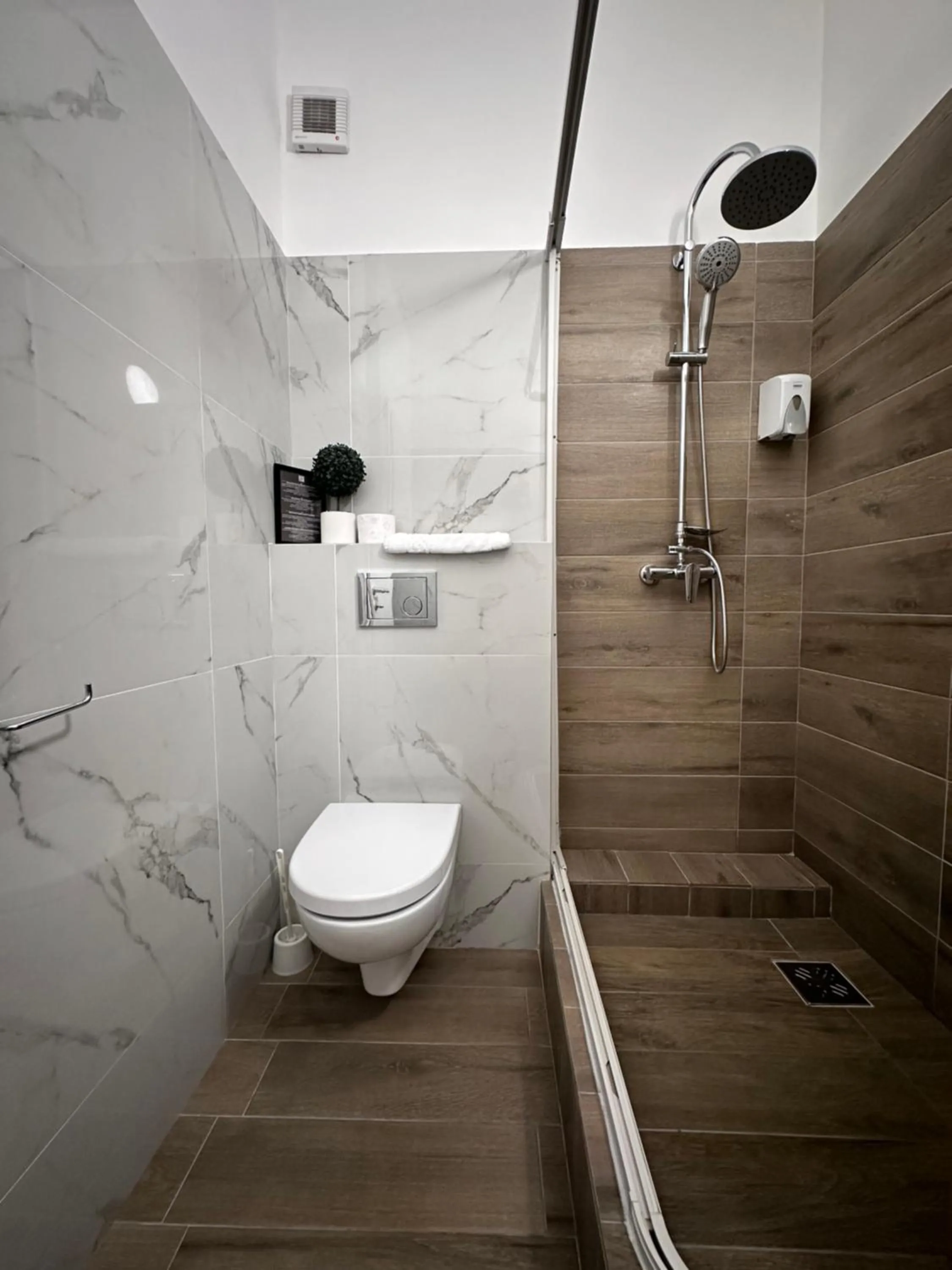 Bathroom in Hotel PASO