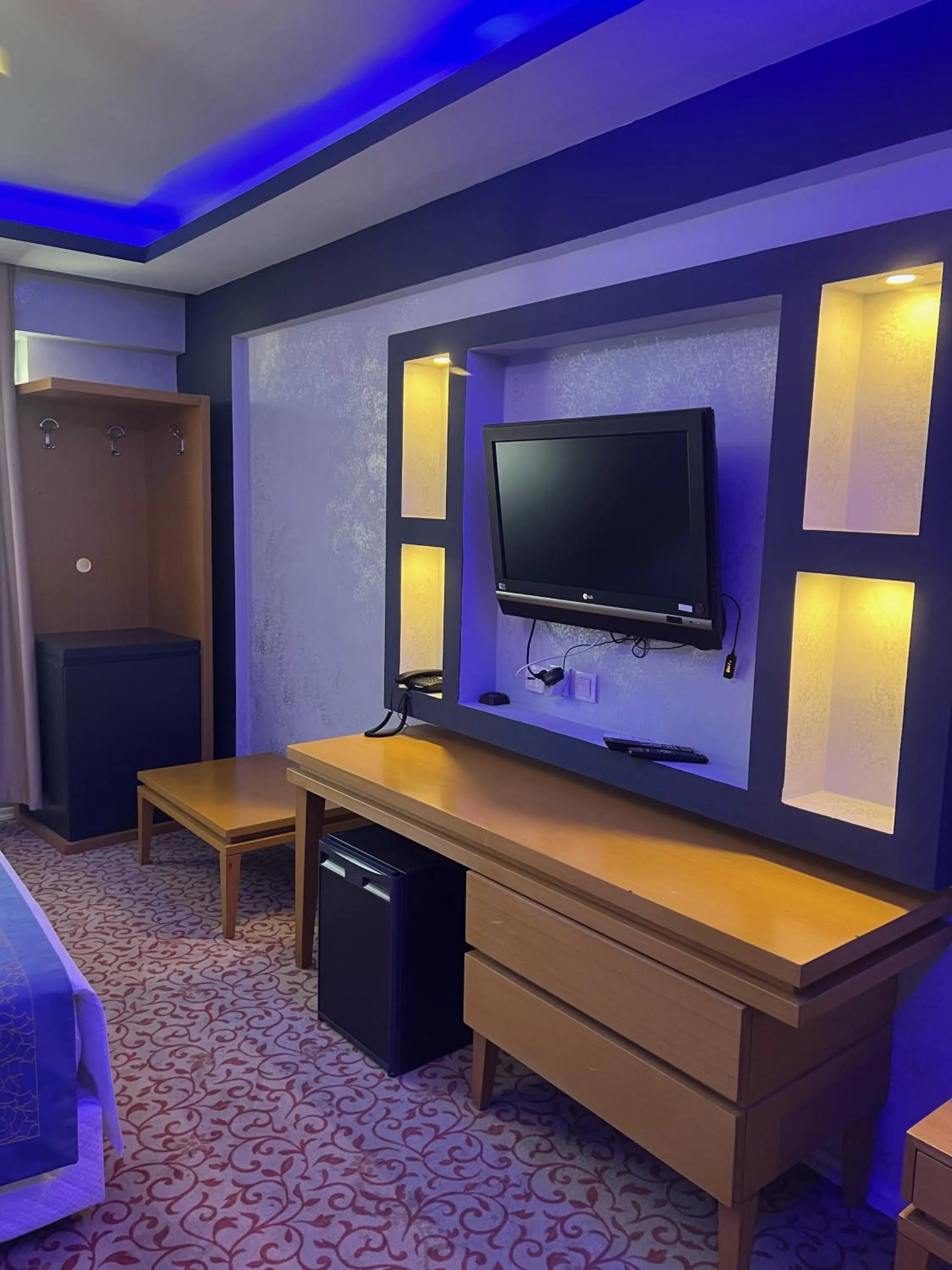 TV and multimedia, Bed in Ünaten otel