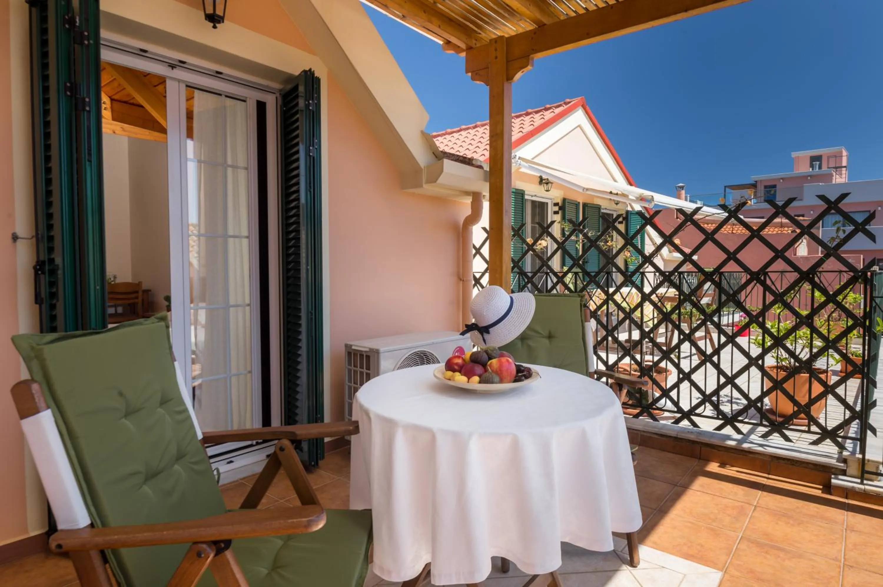Balcony/Terrace in Rouchotas Apartments