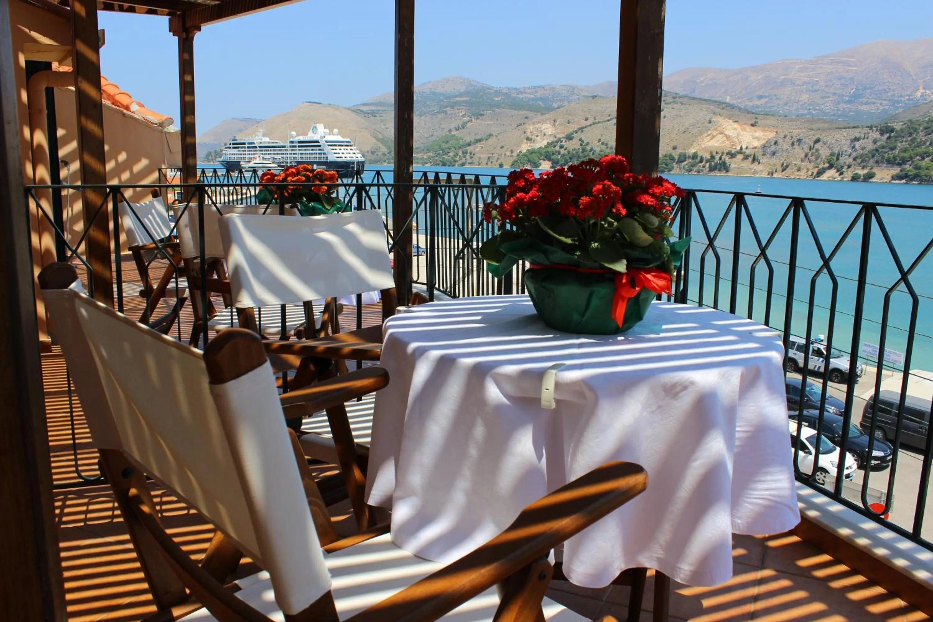 Natural landscape in Rouchotas Apartments