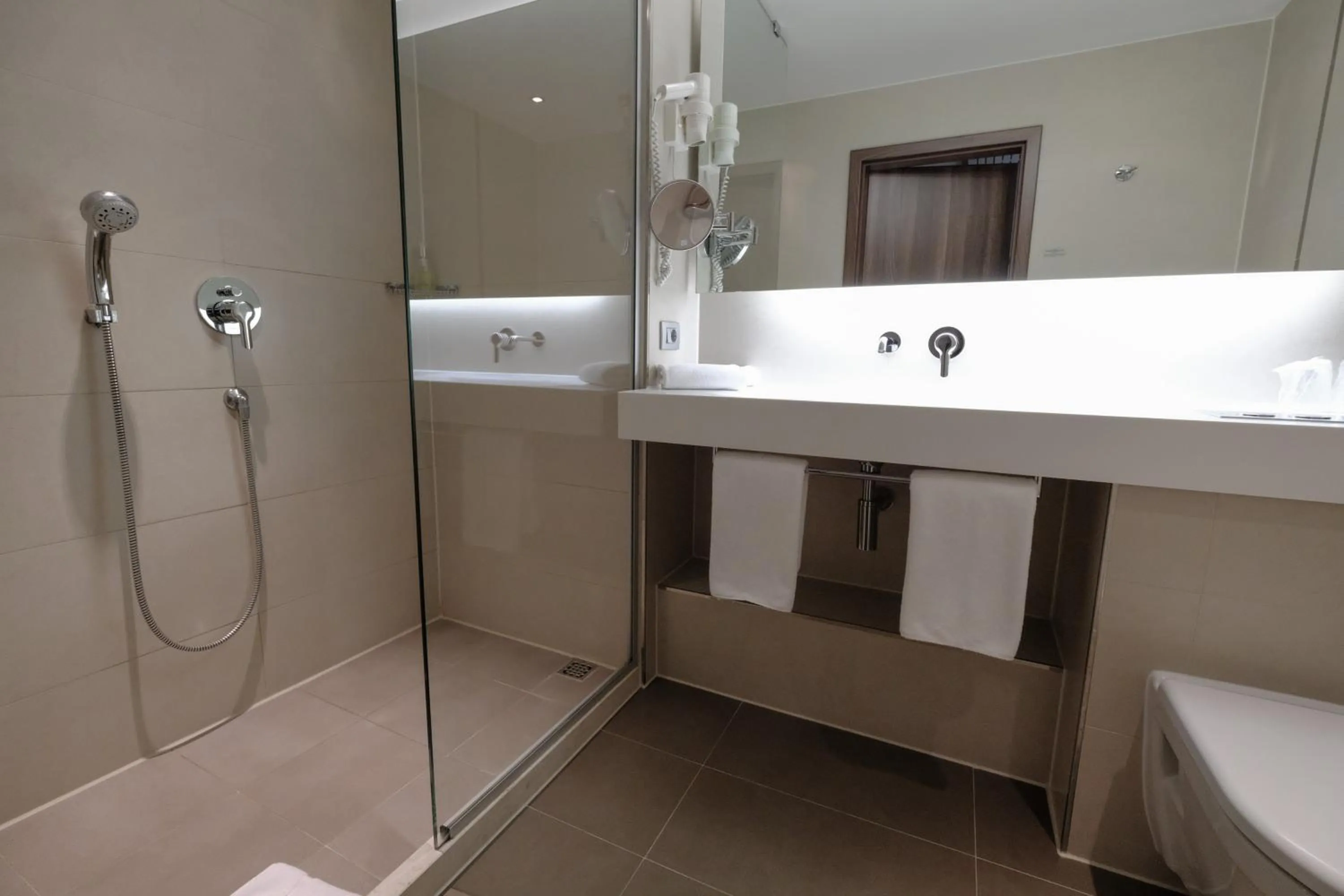 Bathroom in Business Hotel Astrum Laus