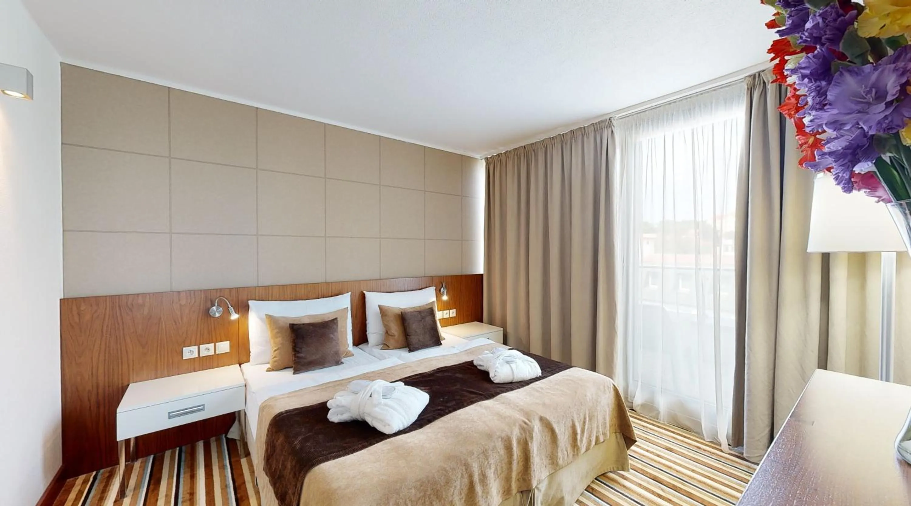 Bed in Business Hotel Astrum Laus