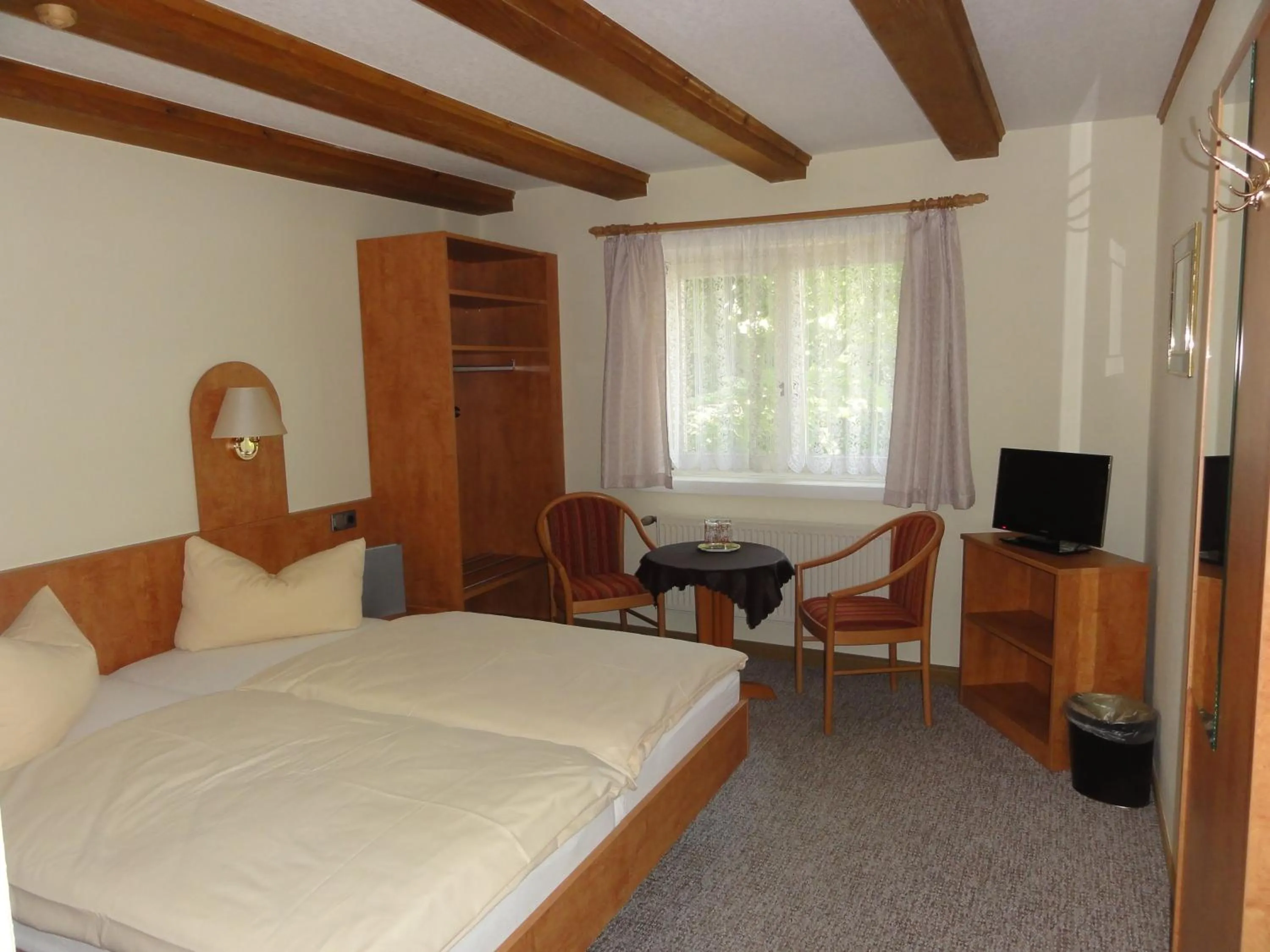 Day, Bed in Hotel Garni zu Melchendorf