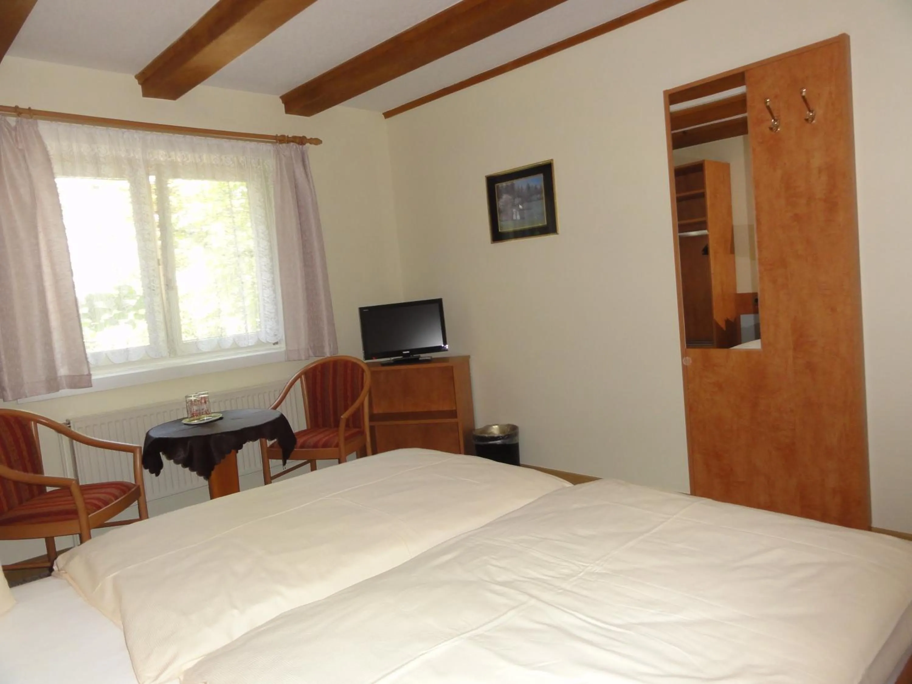 Day, Bed in Hotel Garni zu Melchendorf