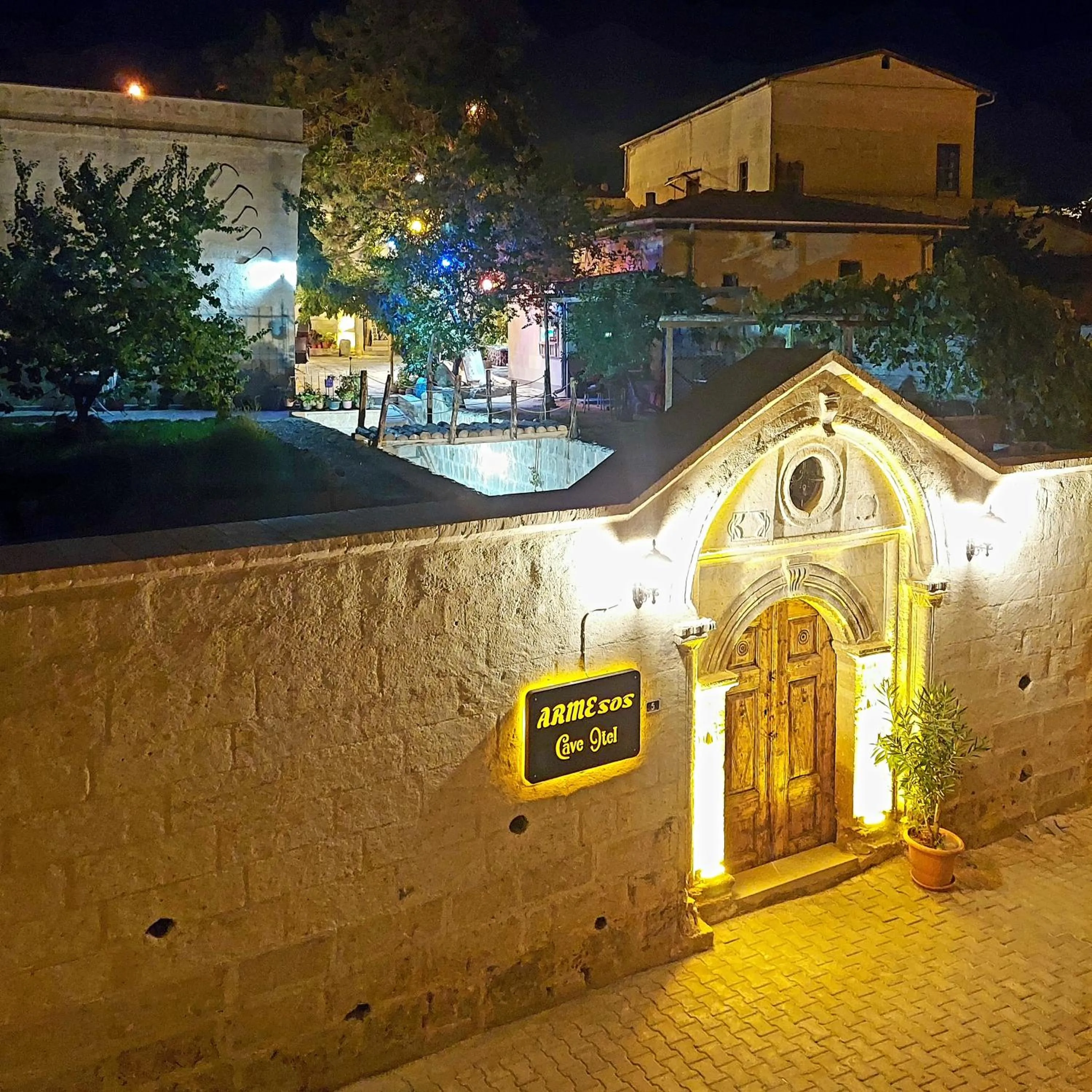 Property building in ARMEsos Cave Hotel