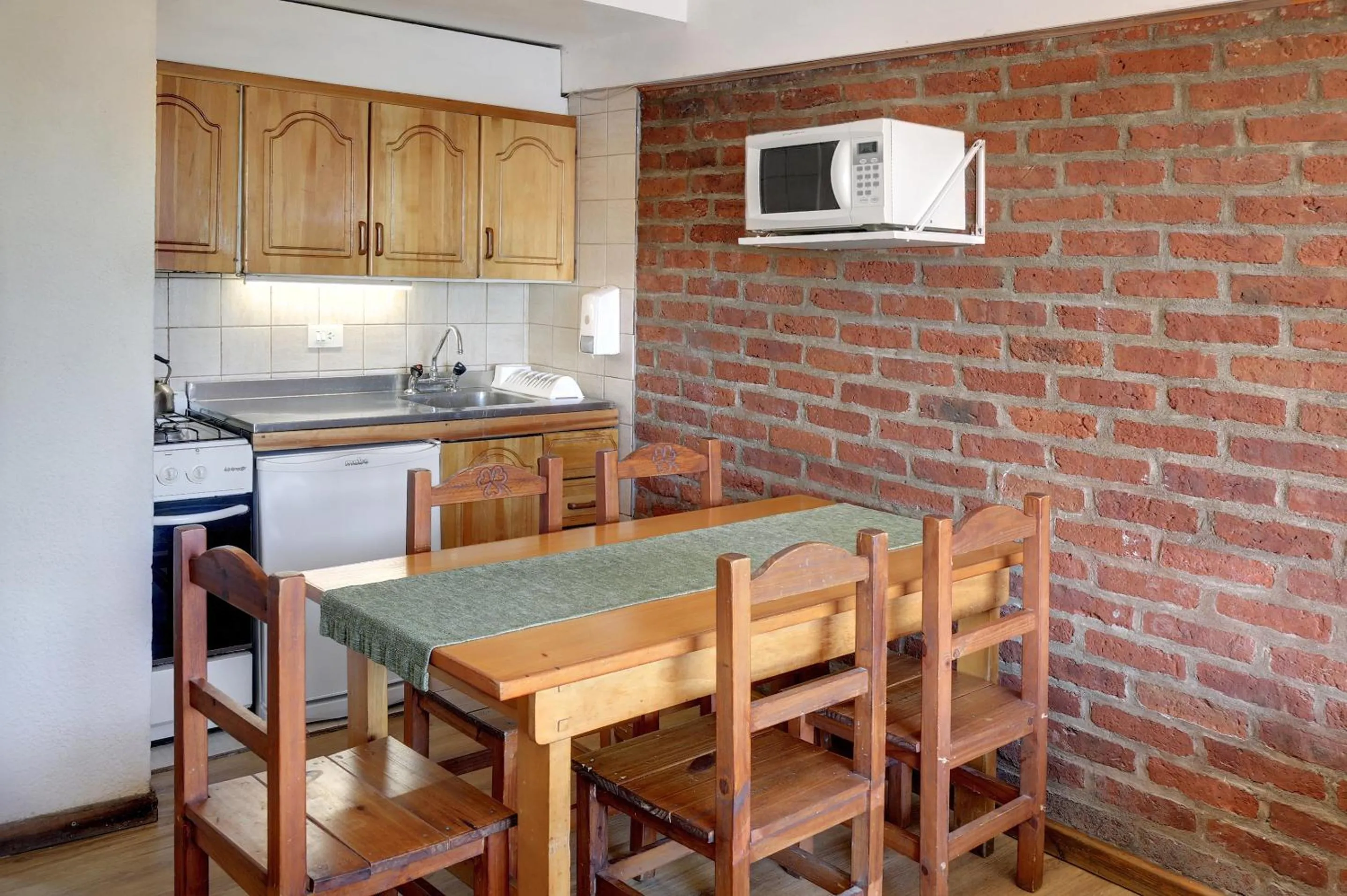 Kitchen or kitchenette in Bungalows San Isidro D.T. 114/10