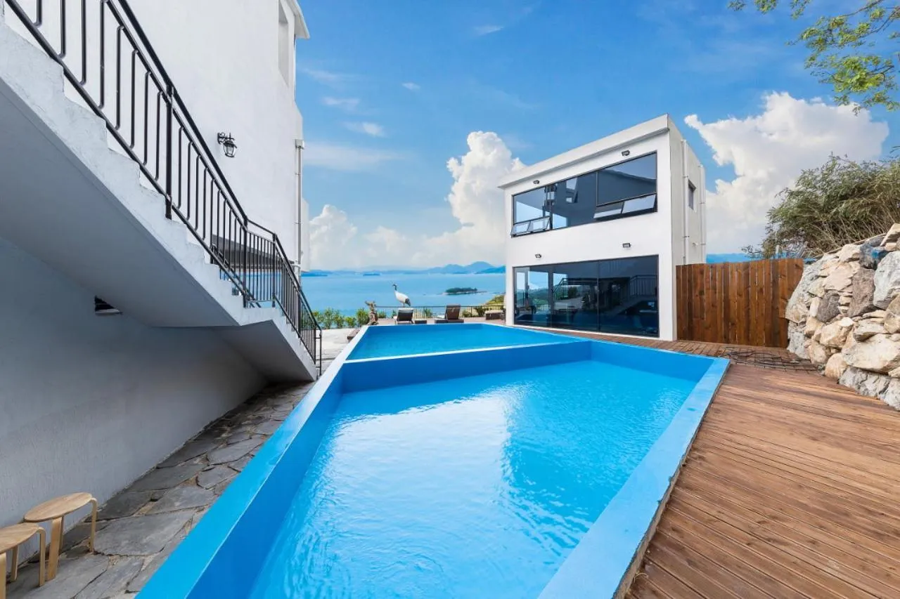 Swimming Pool in Medi Pension