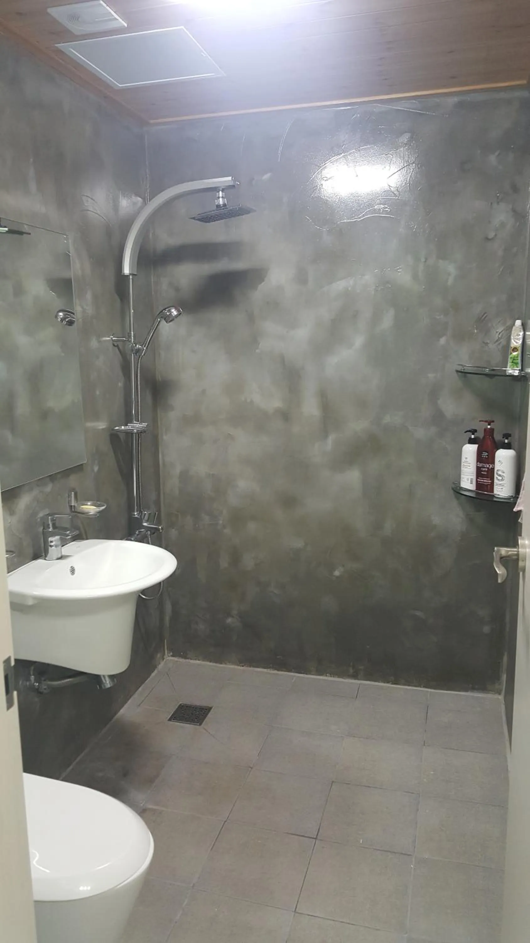 Bathroom in Medi Pension